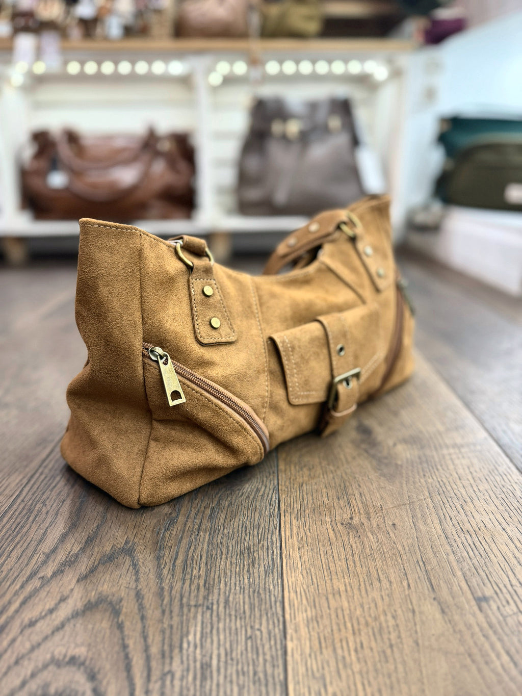 Sac à main femme en suédine marron ou noir à poches zippées