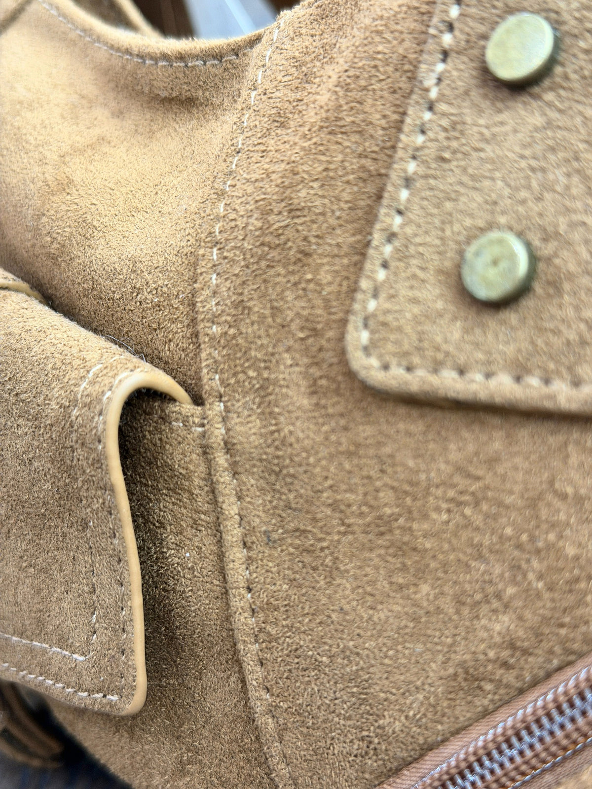 Sac à main femme en suédine marron ou noir à poches zippées