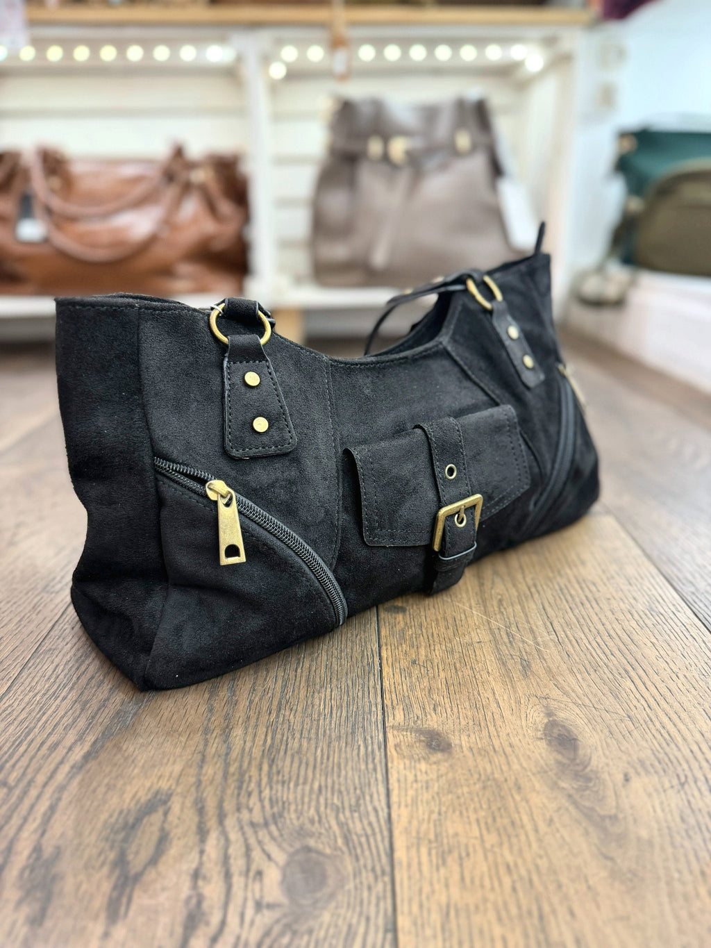Sac à main femme en suédine marron ou noir à poches zippées