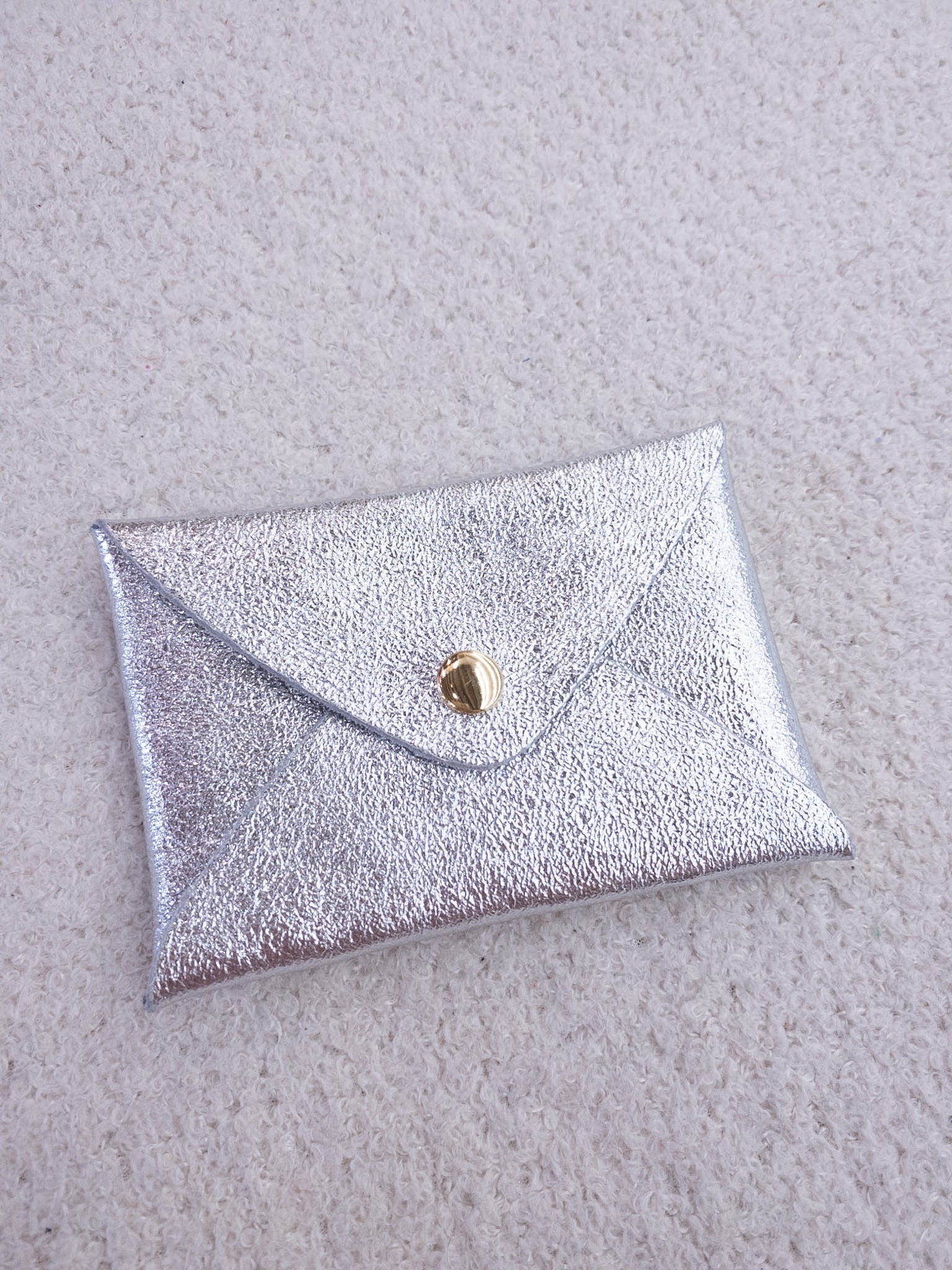 Porte-cartes en cuir de vachette doré