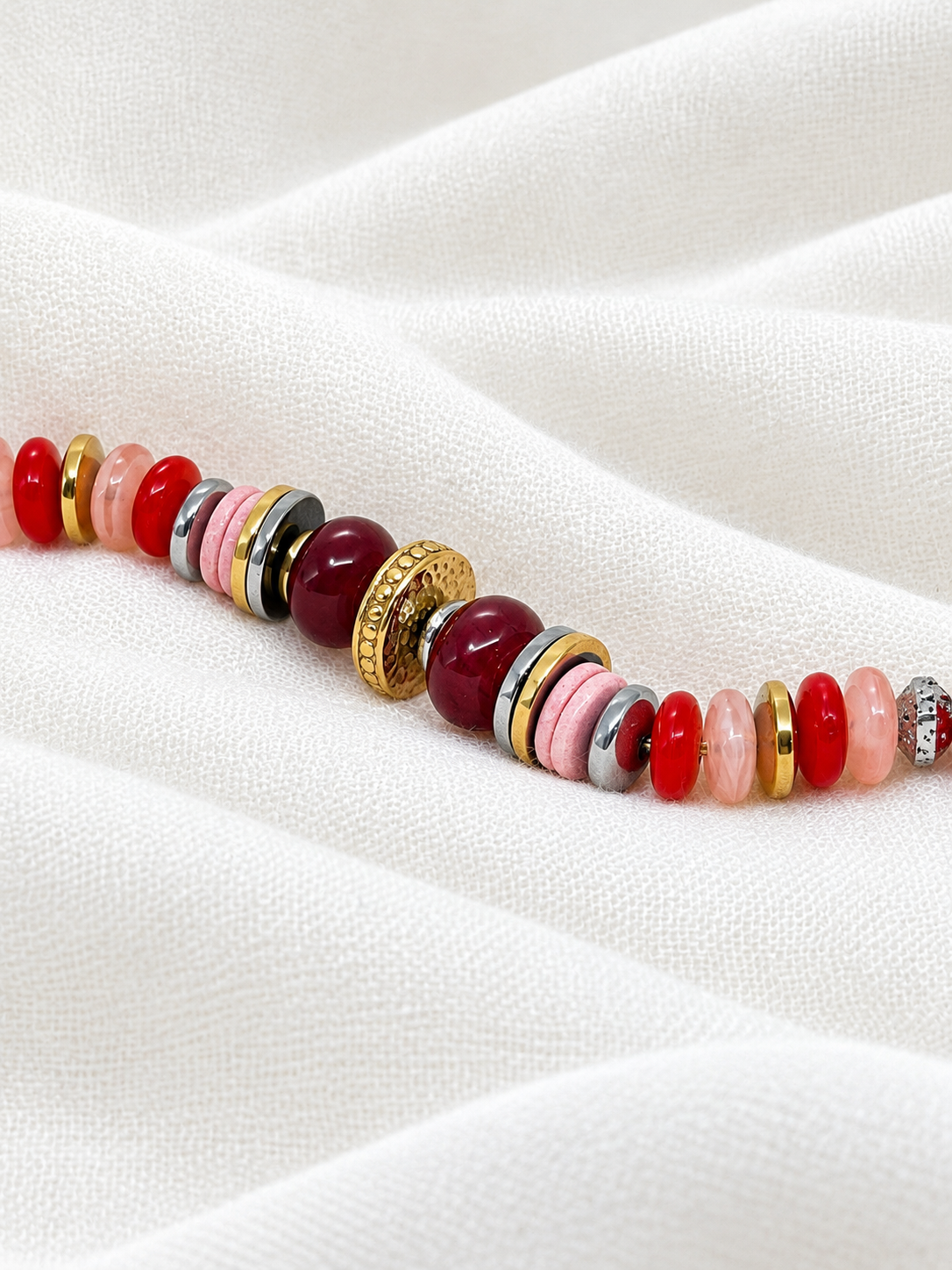 Bracelet multicolore en pierres naturelles vertes et rouges, doré et argenté