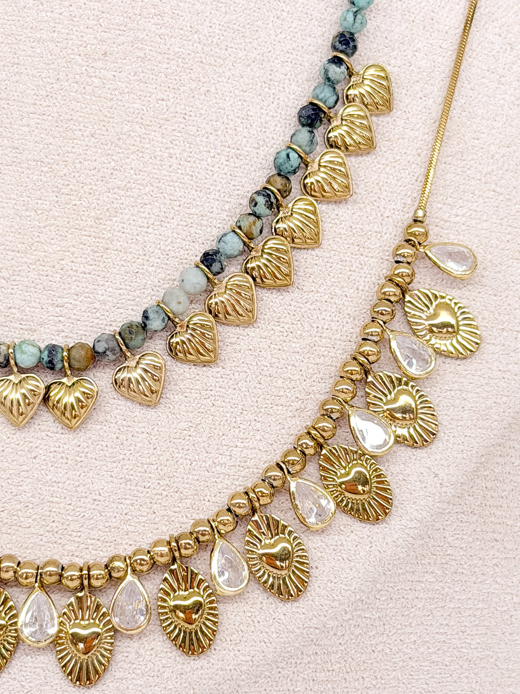 Collier double rang doré en turquoise africaine et zircons