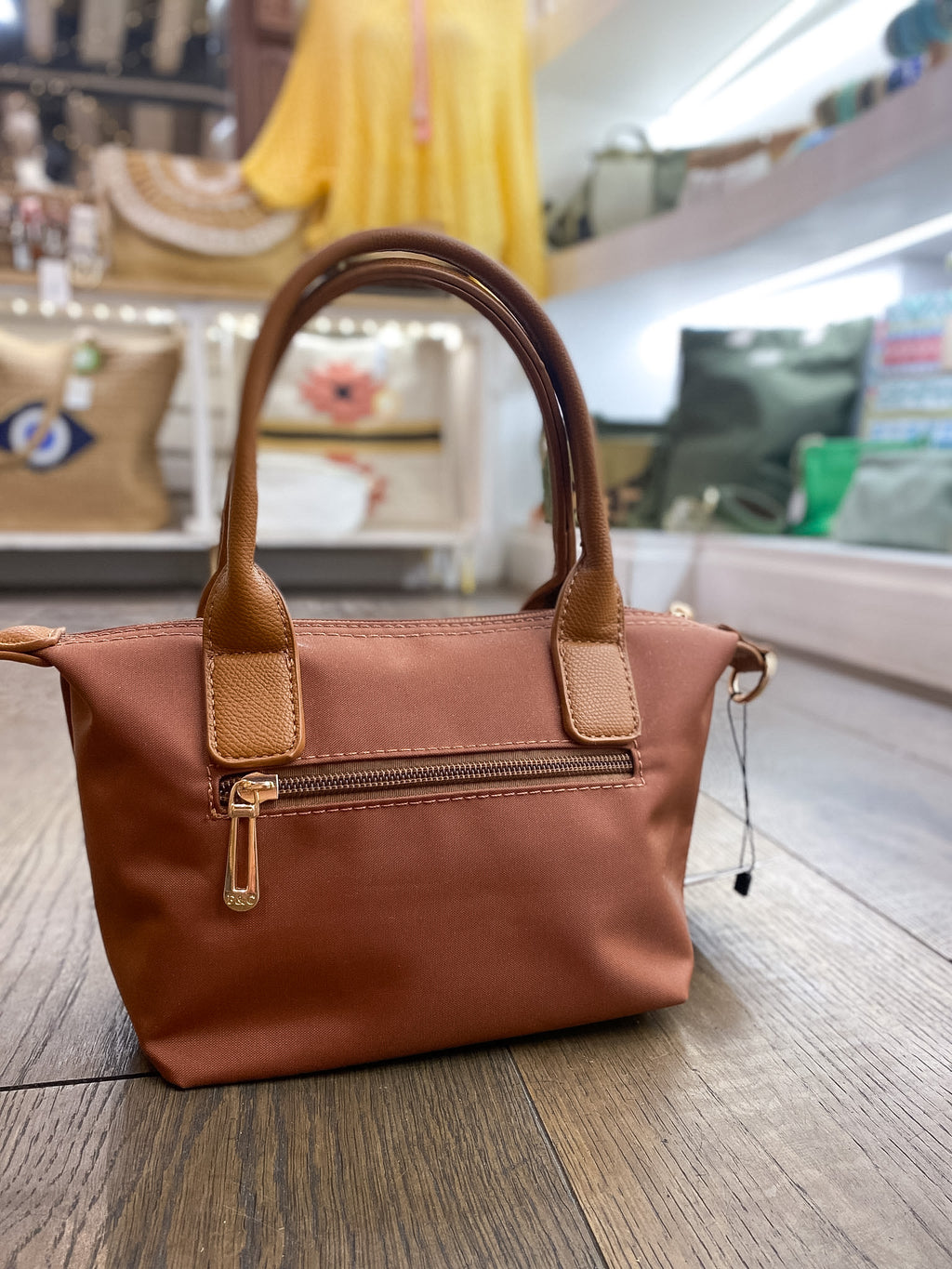 Petit sac à main en nylon imperméable Flora&Co