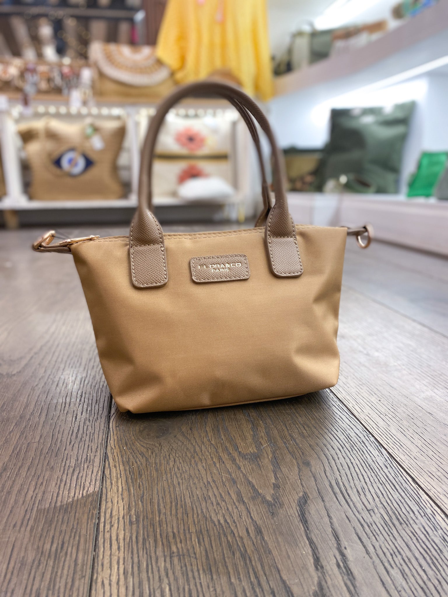 Petit sac à main en nylon imperméable Flora&Co