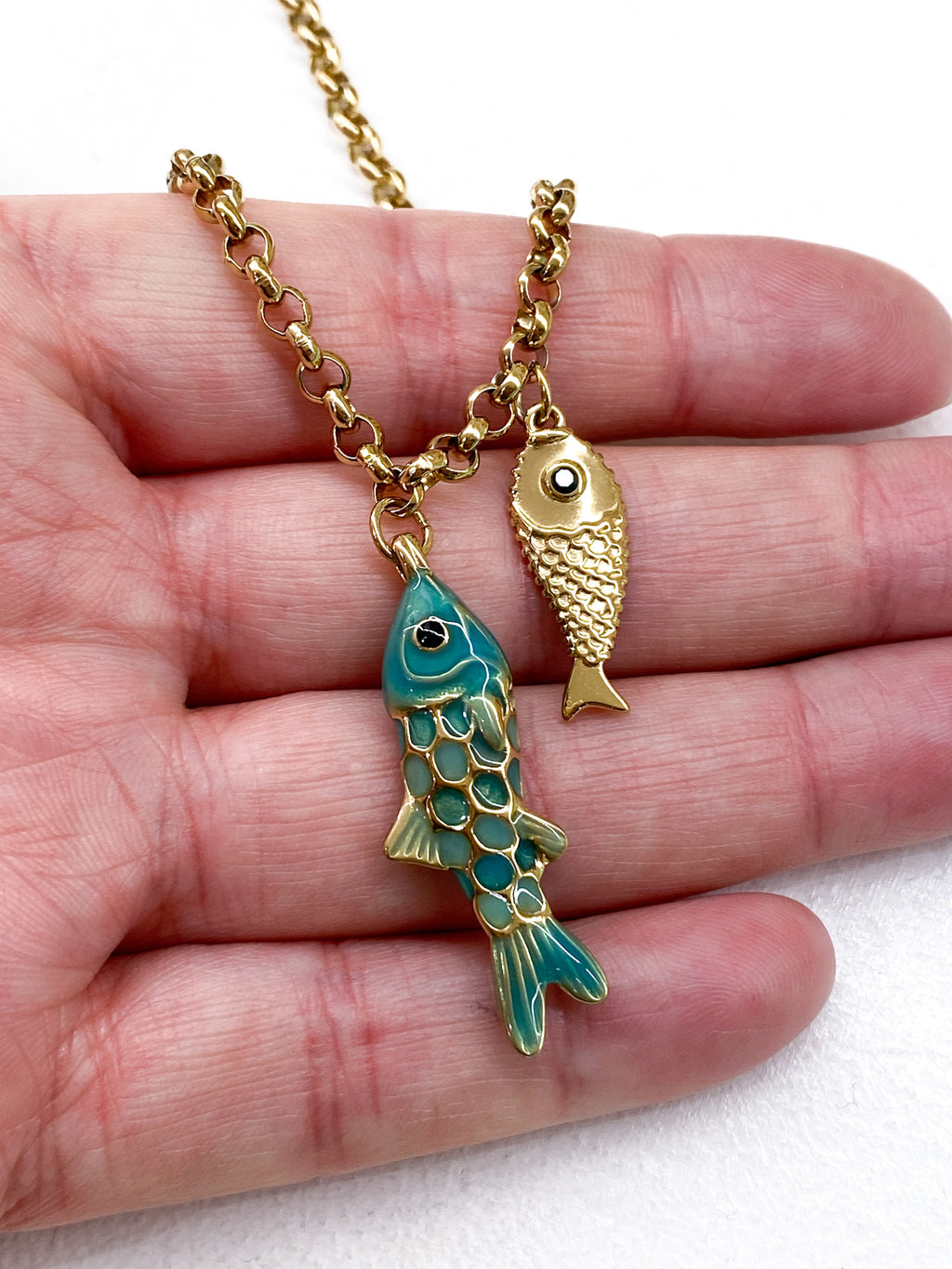 Collier chaîne épaisse avec pendentifs poissons