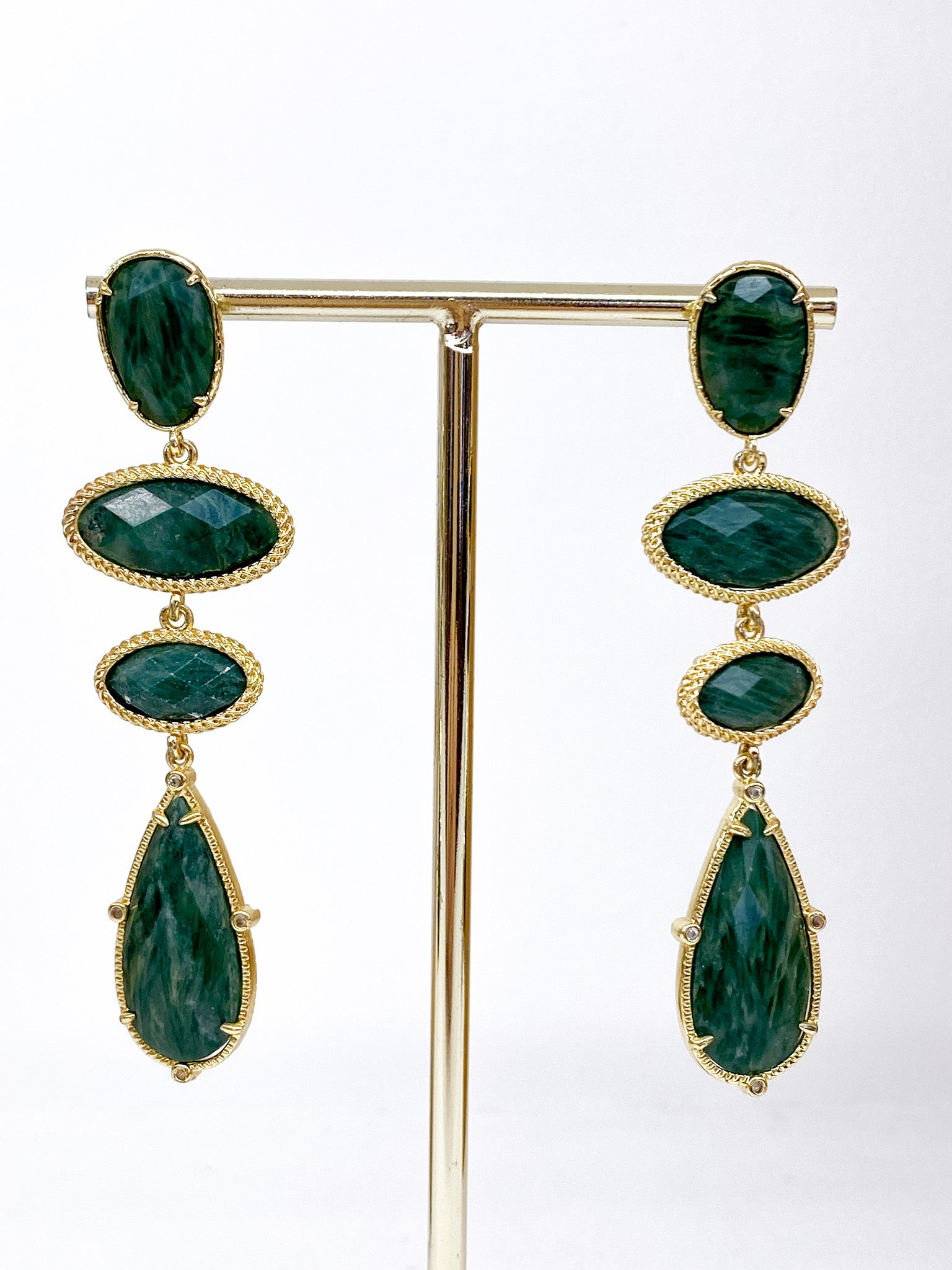 Boucles d’oreilles longues avec aventurine verte