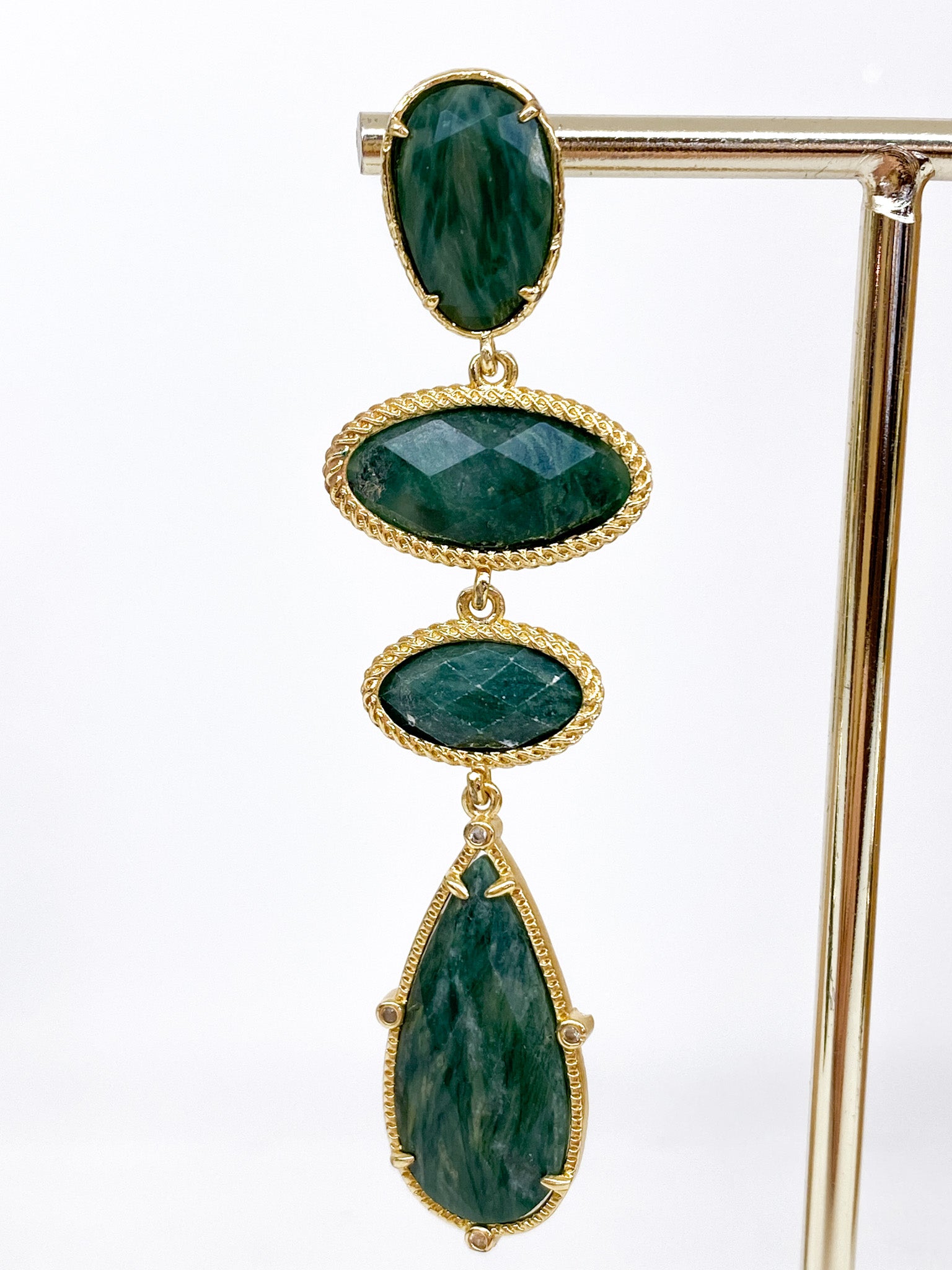 Boucles d’oreilles longues avec aventurine verte