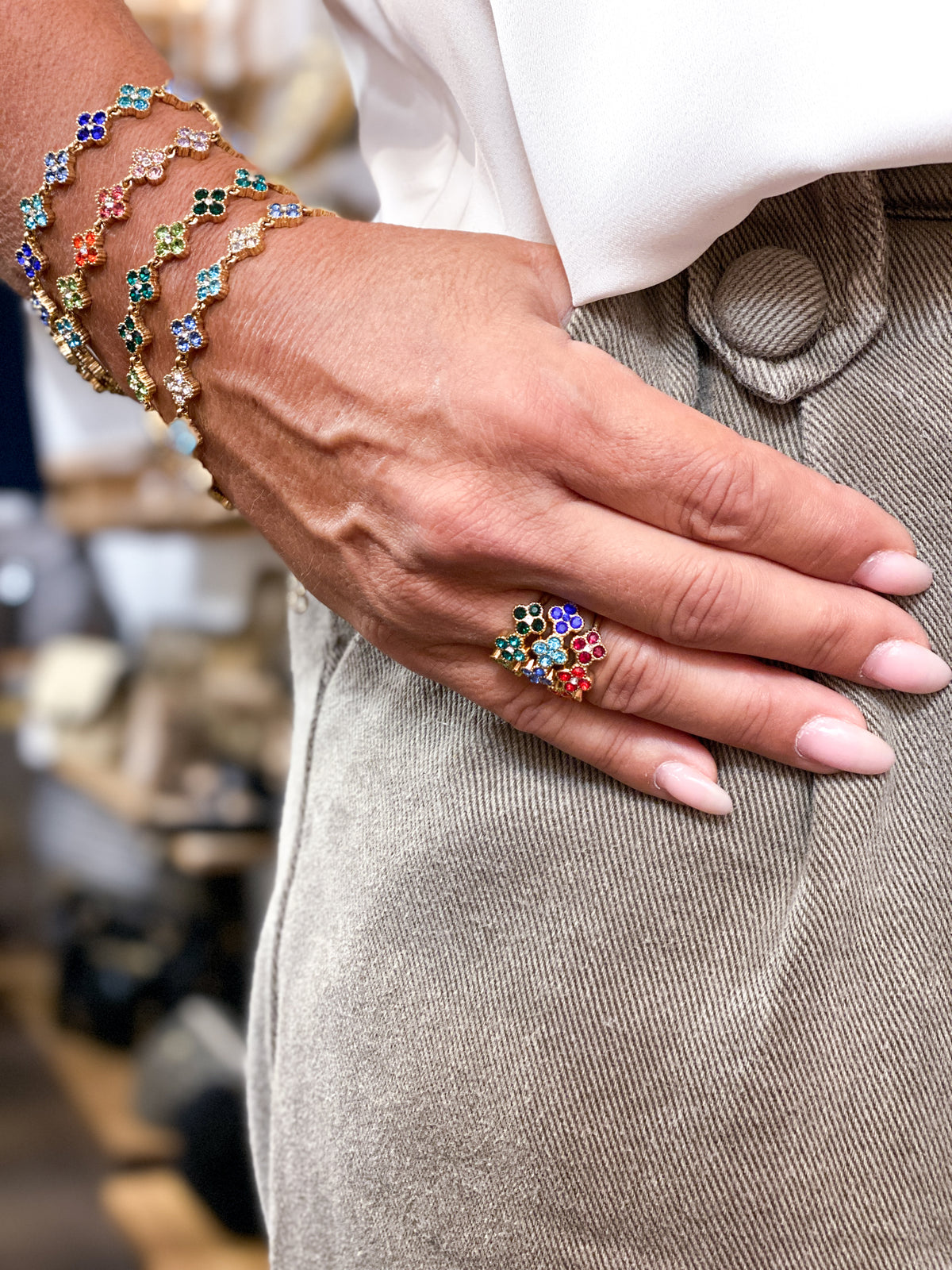 Bague femme dorée en acier inoxydable avec trois trèfles