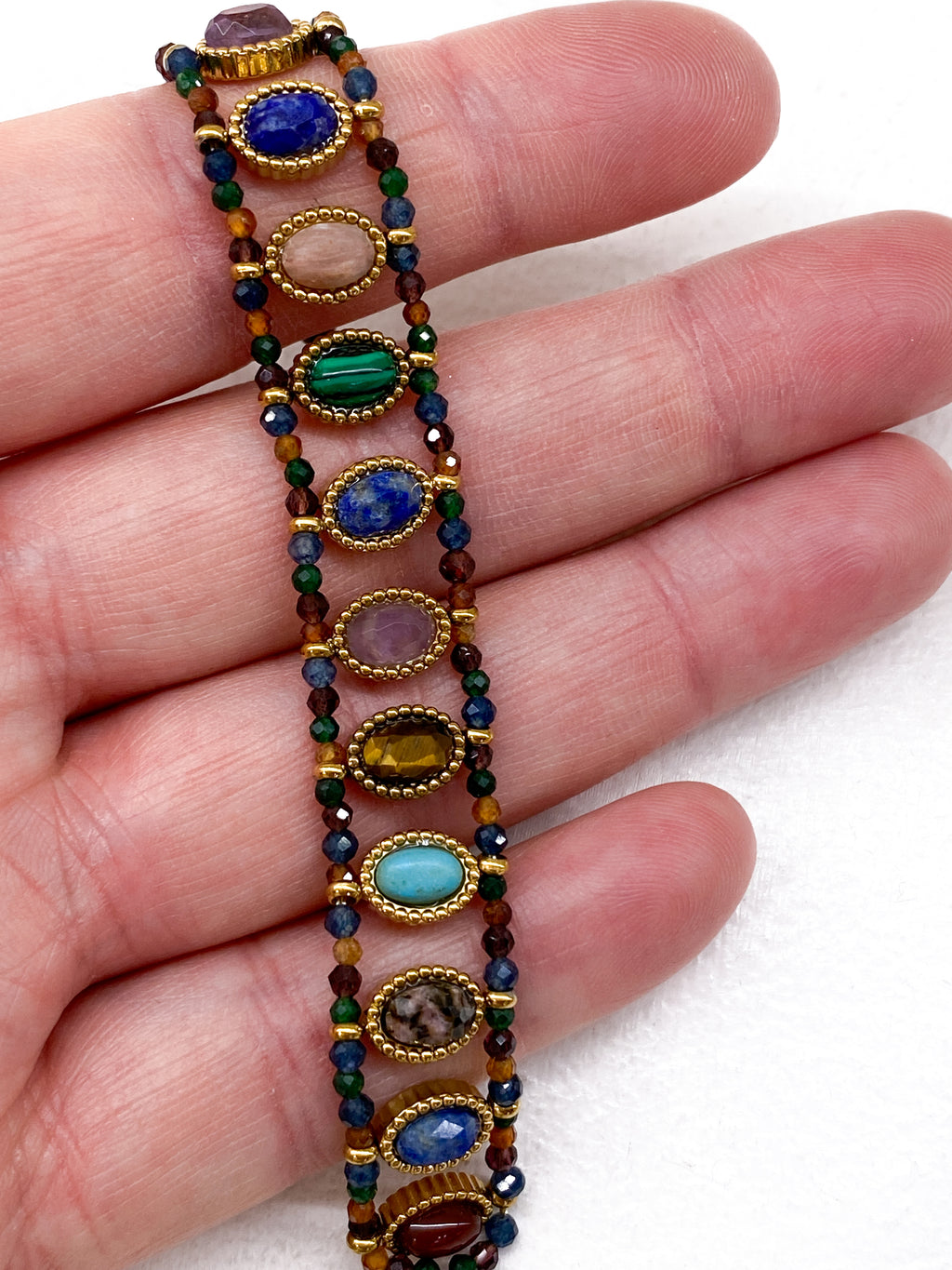 Bracelet manchette style florentin en pierres naturelles et acier doré