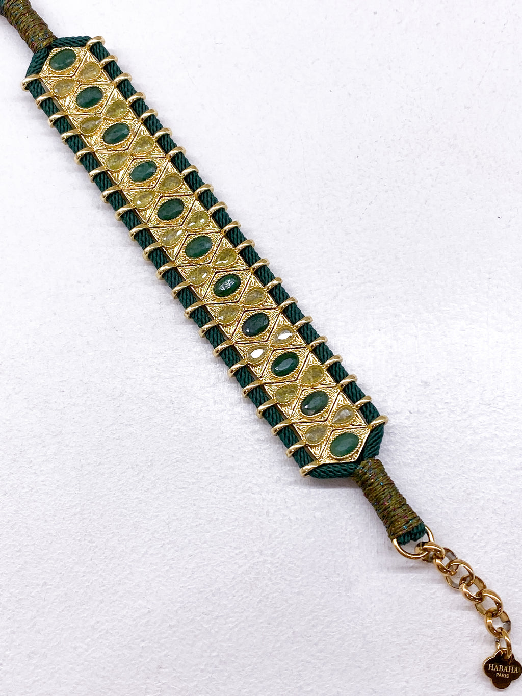 Bracelet manchette vert avec pierres naturelles et zircons