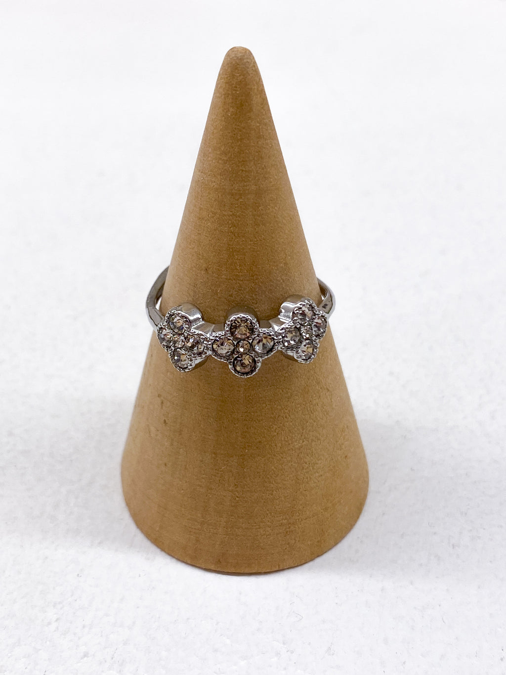 Bague femme dorée en acier inoxydable avec trois trèfles