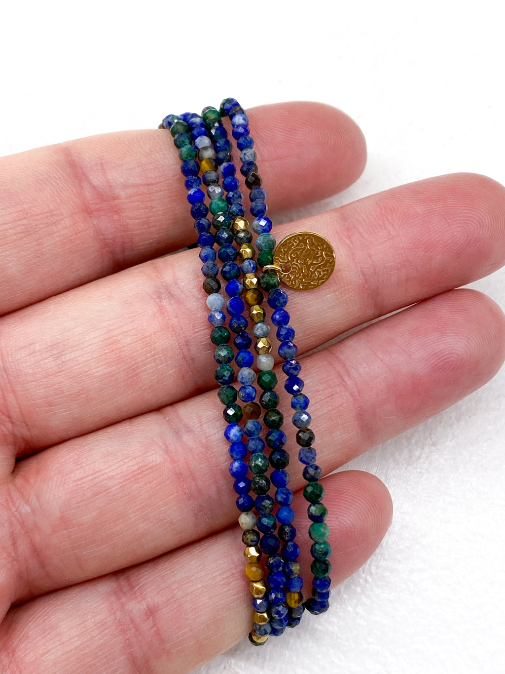 Bracelet multi-tour avec médaillon en acier inoxydable