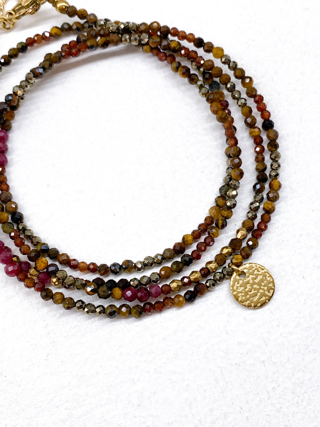 Bracelet multi-tour avec médaillon en acier inoxydable