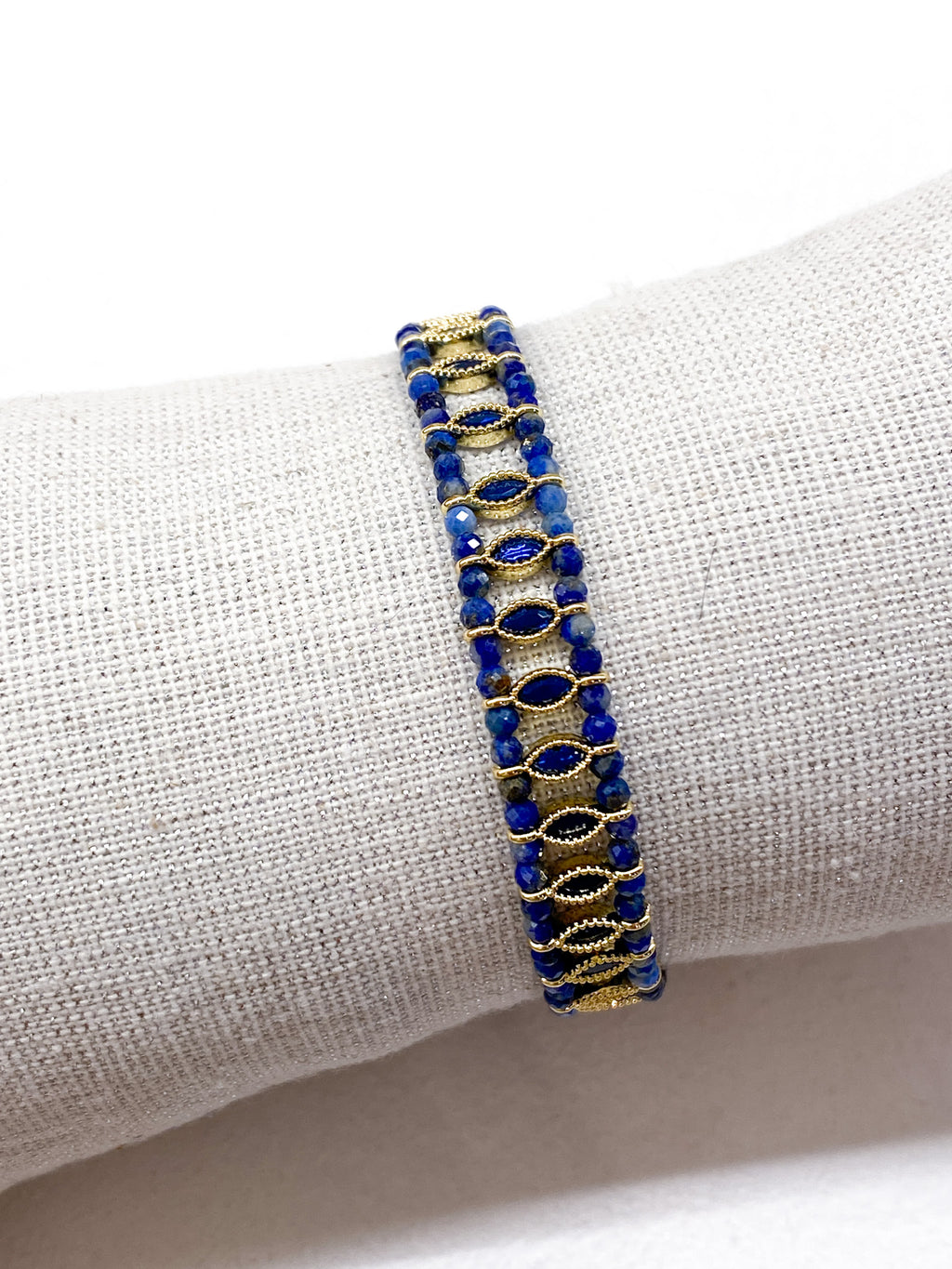 Bracelet femme à nœud coulissant avec pierres naturelles colorées