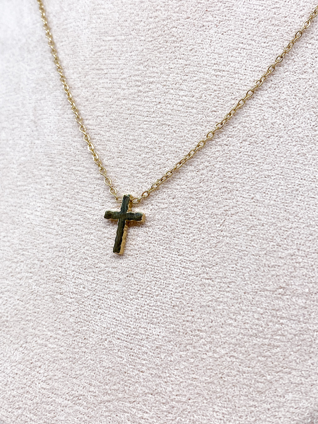 Collier fin en acier inoxydable à croix lisse