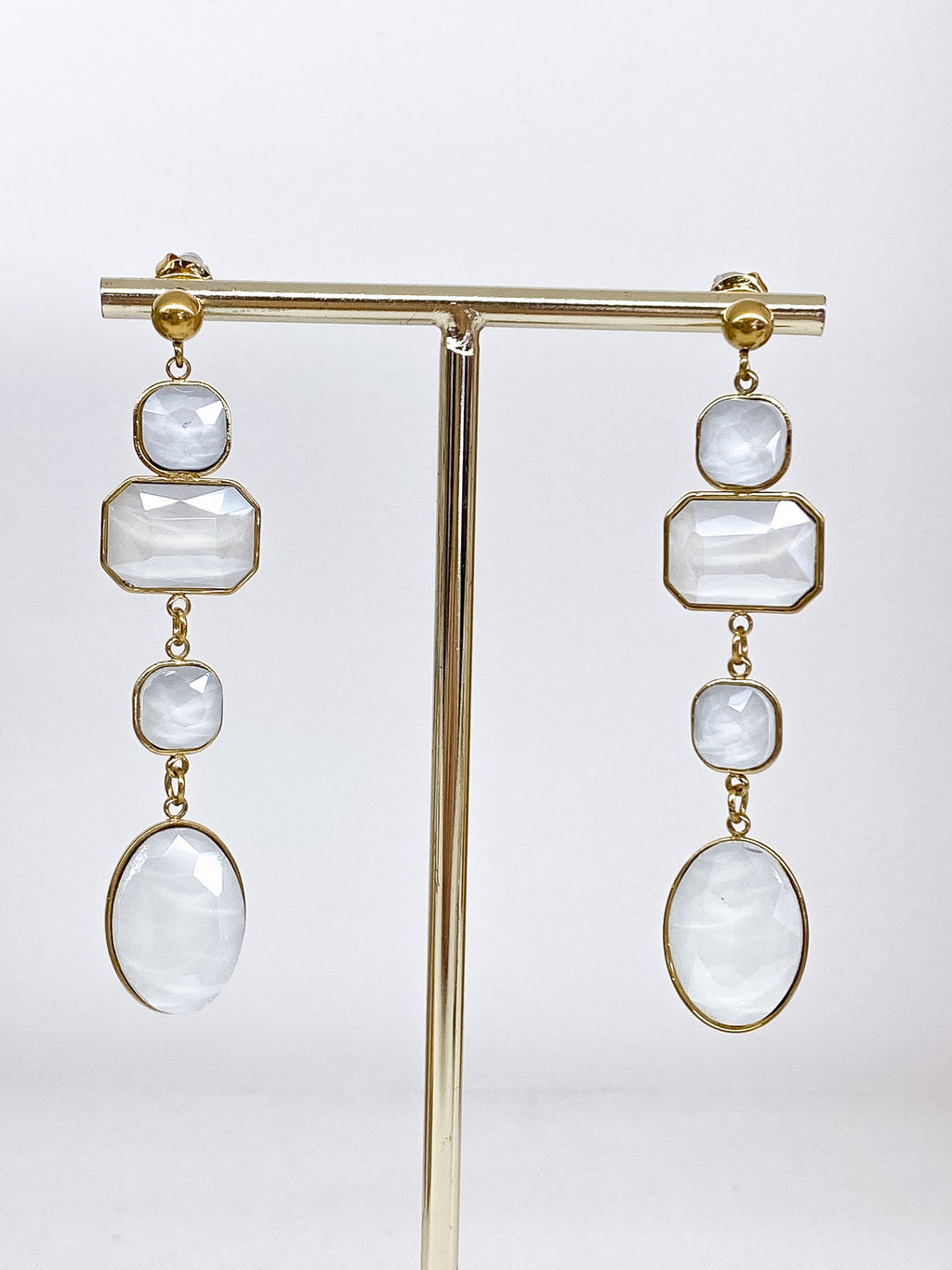 Boucles d’oreilles longues en pâte de verre colorée