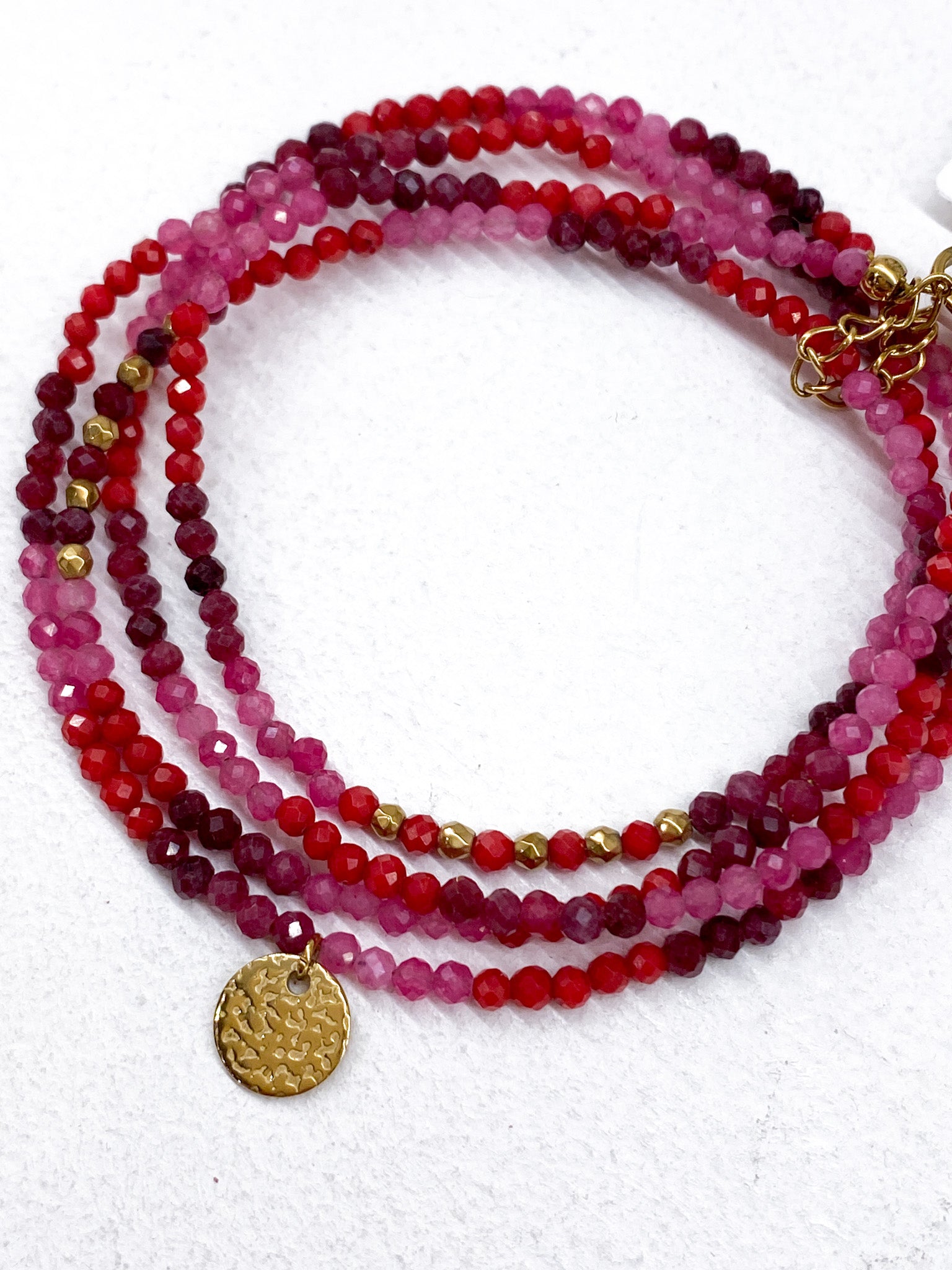 Bracelet multi-tour avec médaillon en acier inoxydable