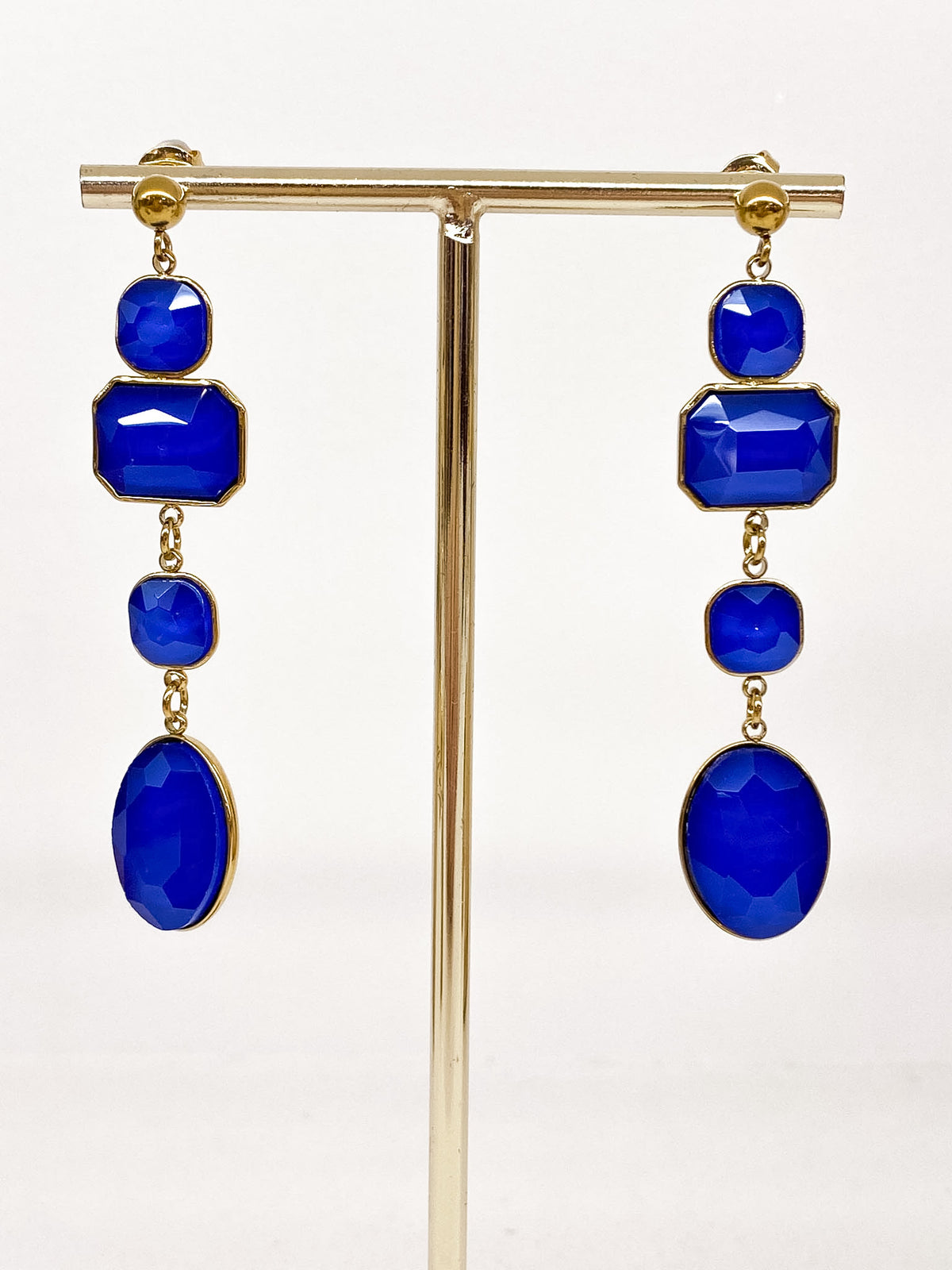 Boucles d’oreilles longues en pâte de verre colorée
