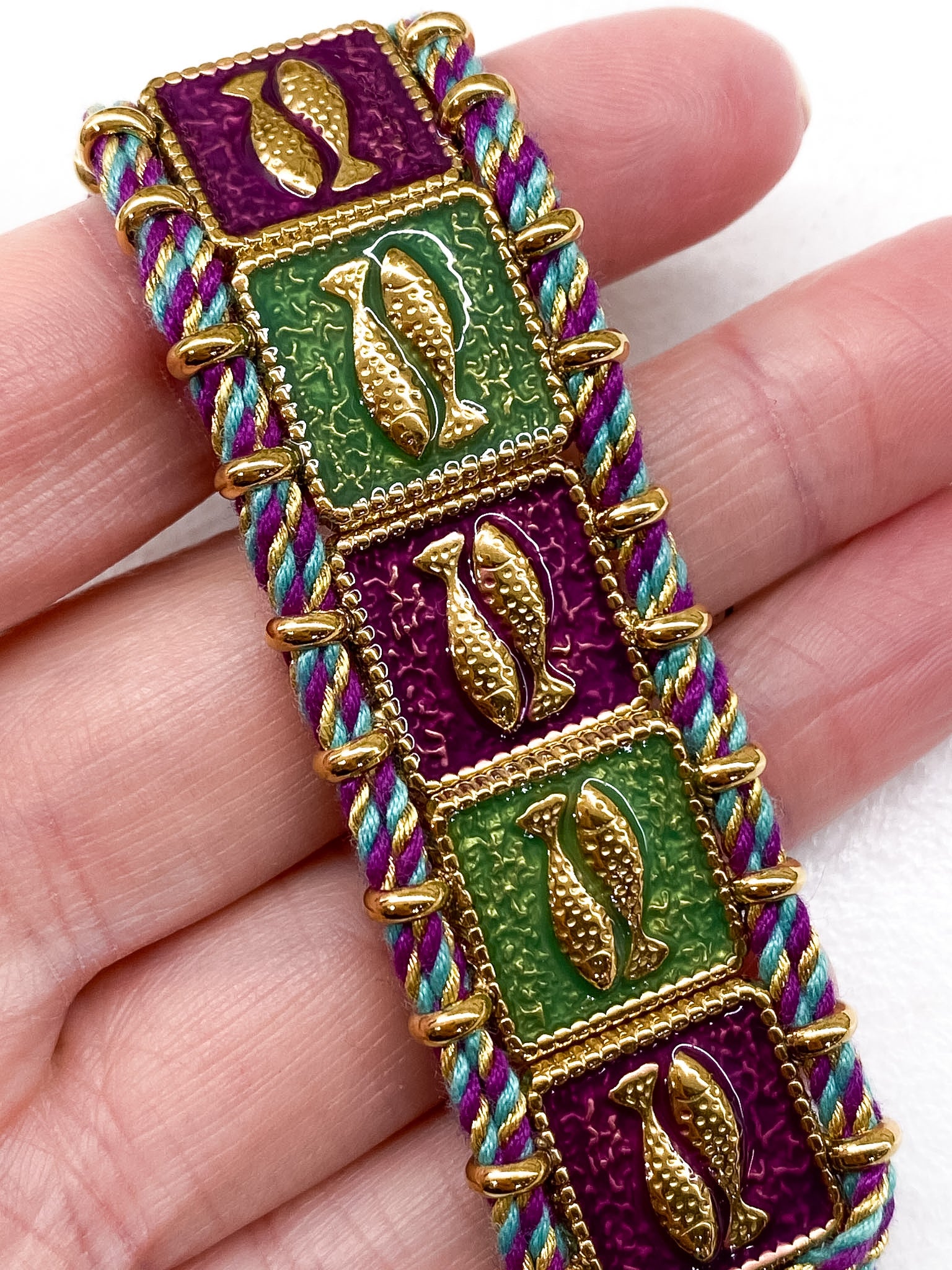 Bracelet manchette femme émail et motifs poissons