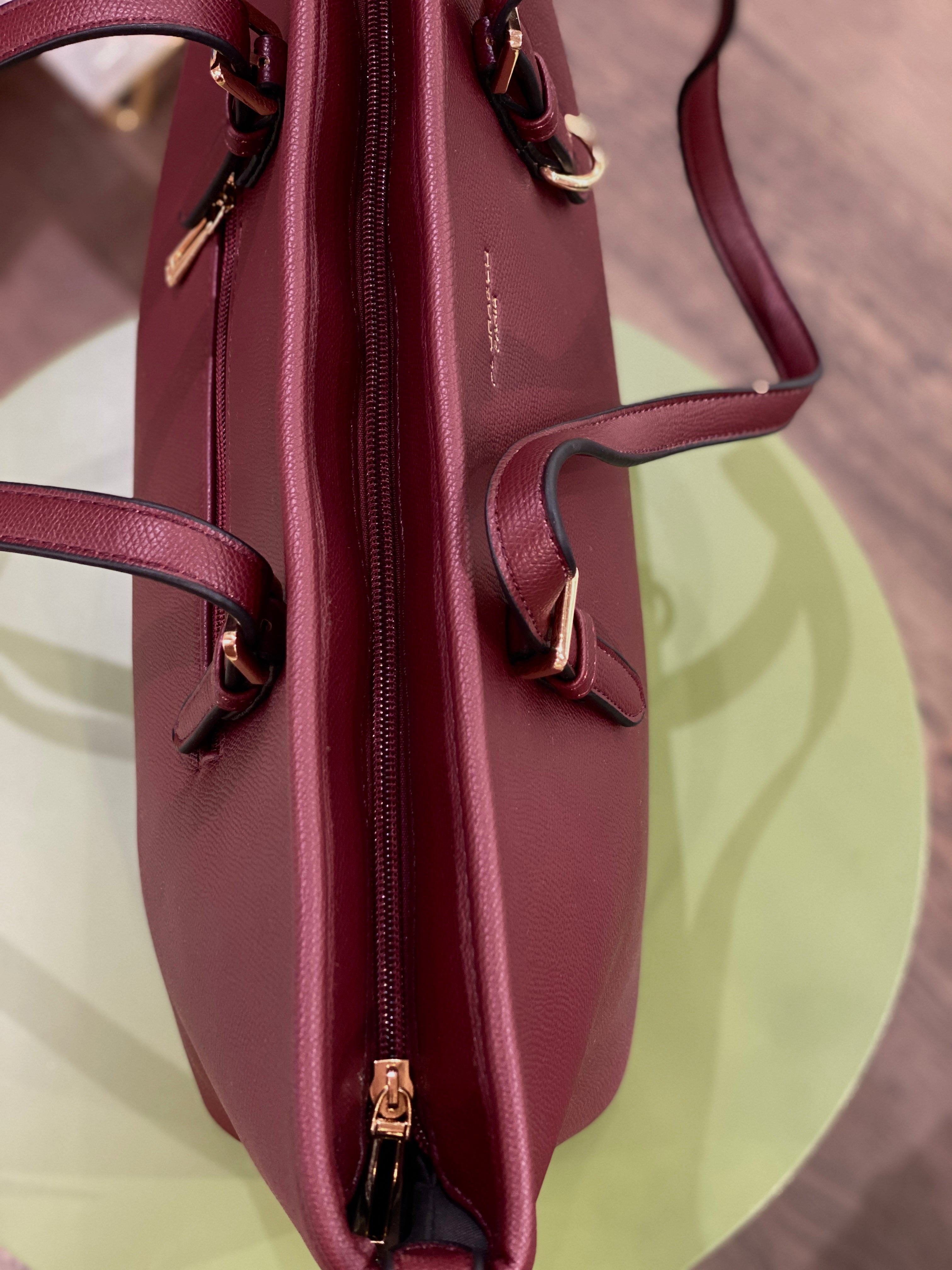 Sac femme grand format en similicuir