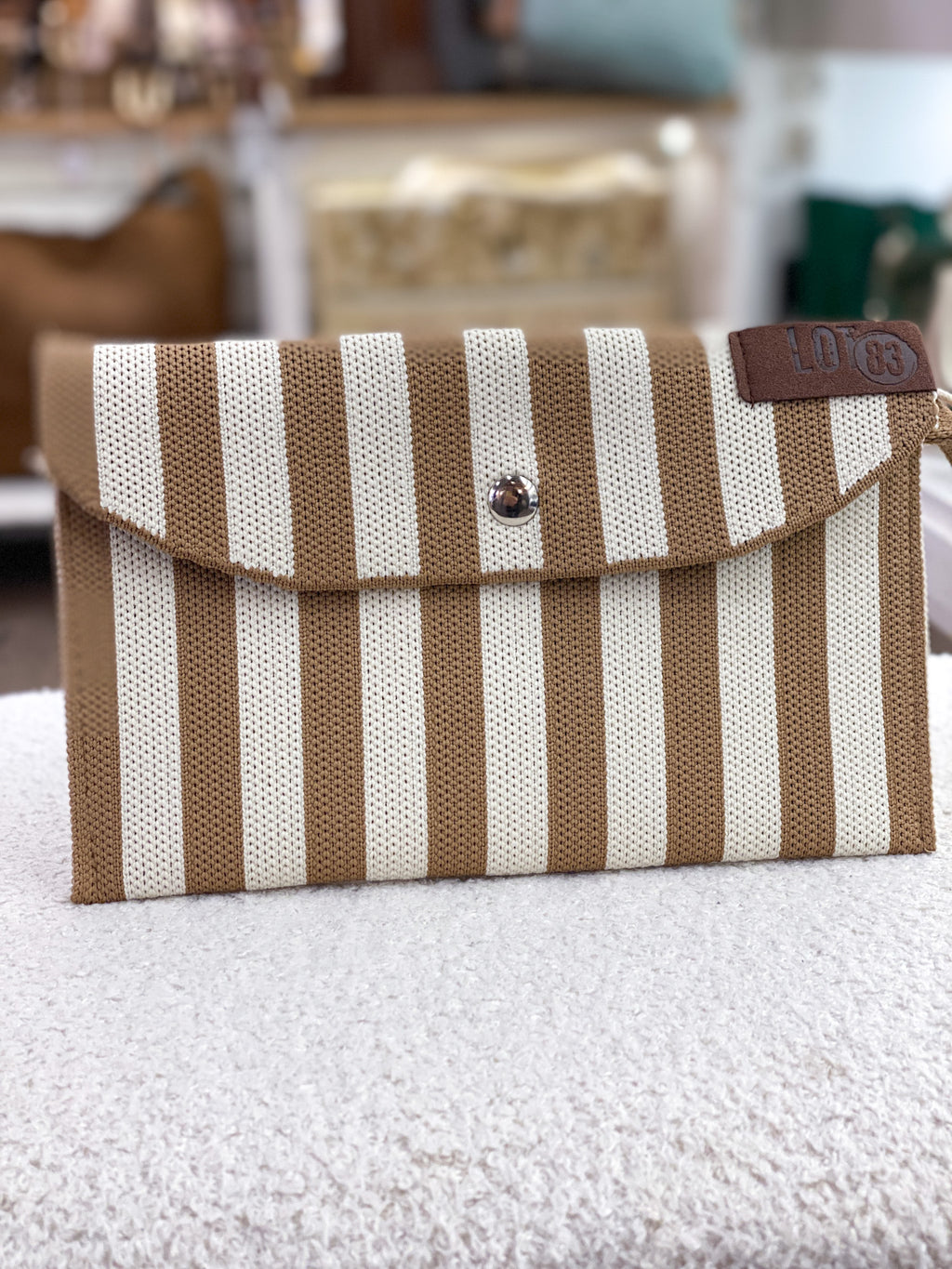 Portefeuille femme rectangulaire rayé en tissu tressé