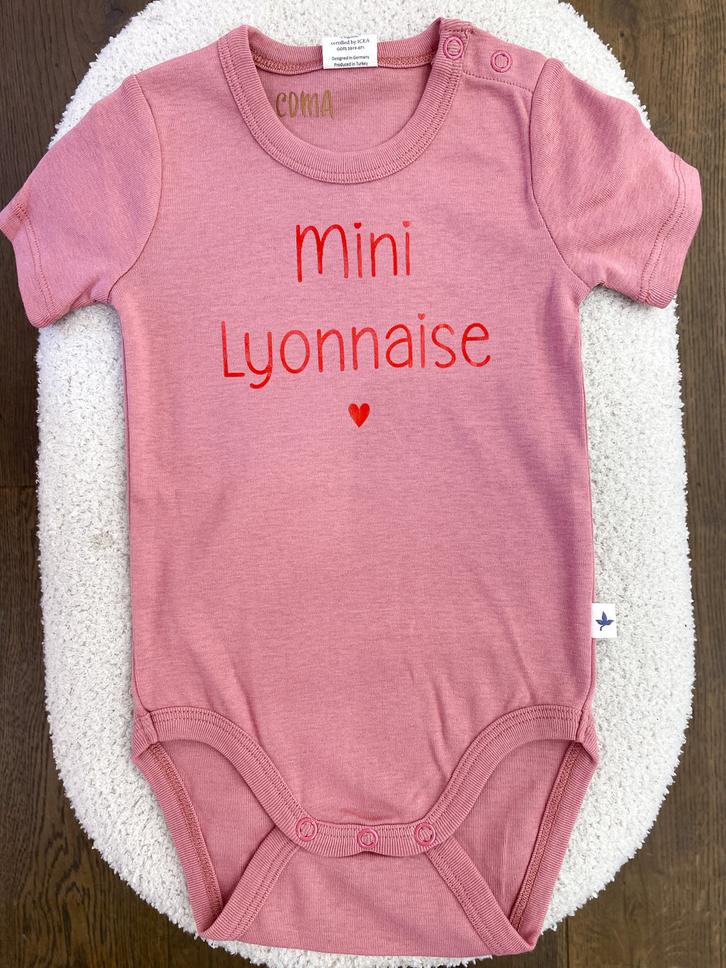 Body bébé personnalisé rose – manches courtes