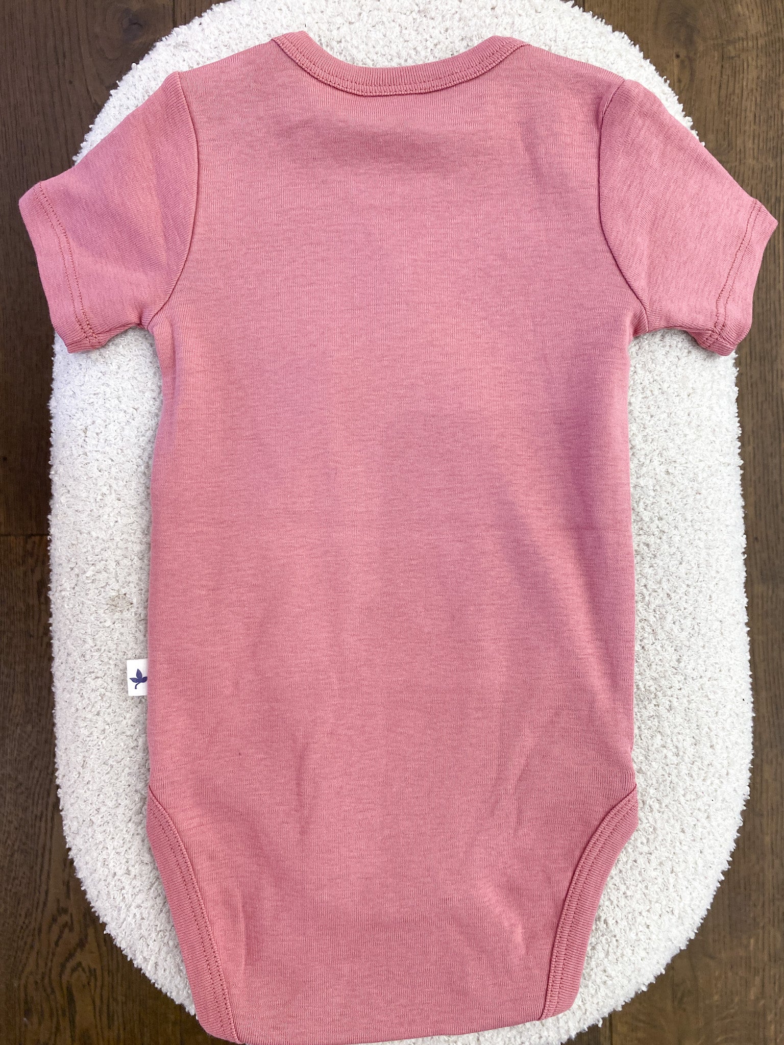Body bébé personnalisé rose – manches courtes