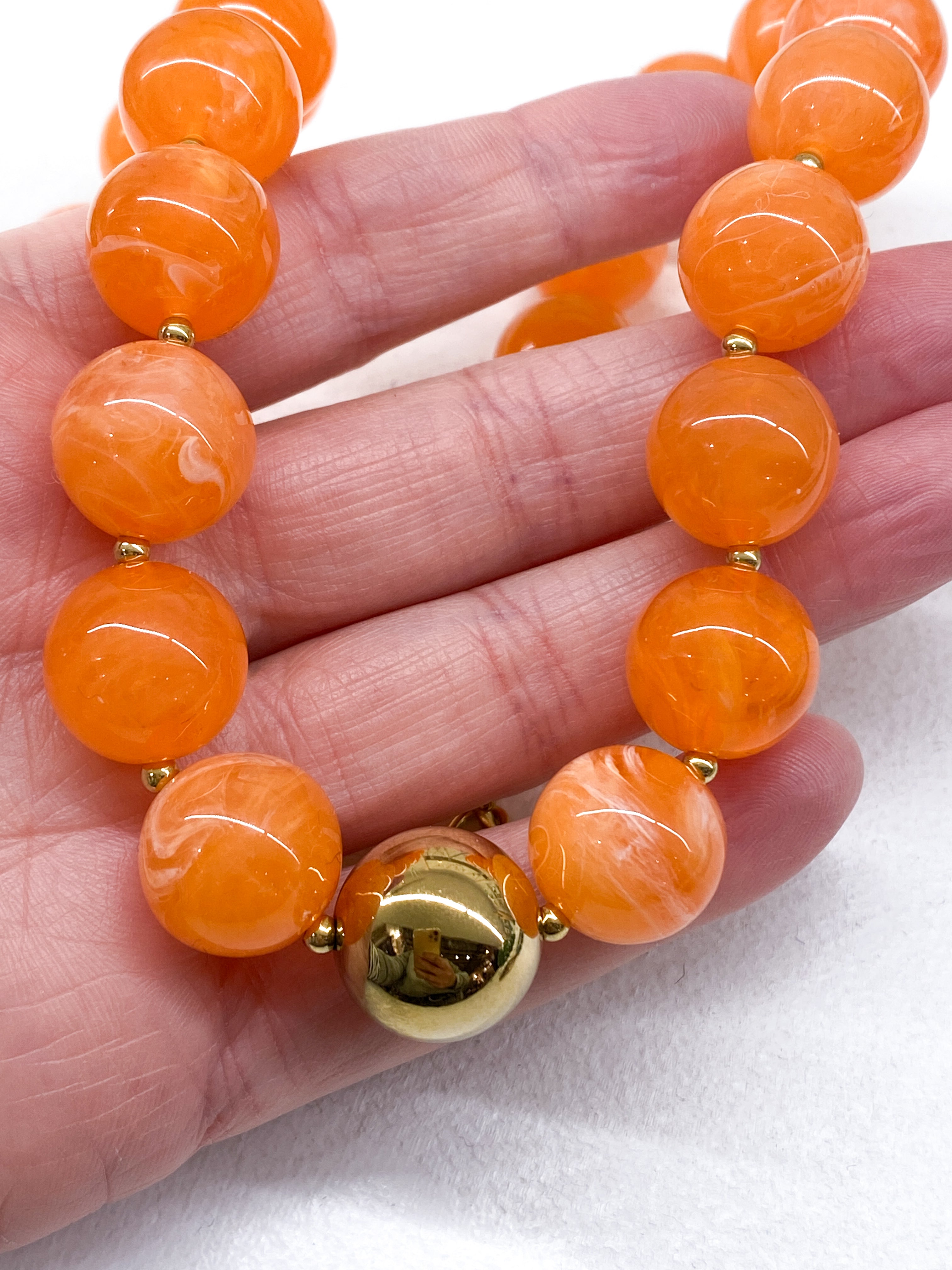Collier perles rondes colorées en acétate