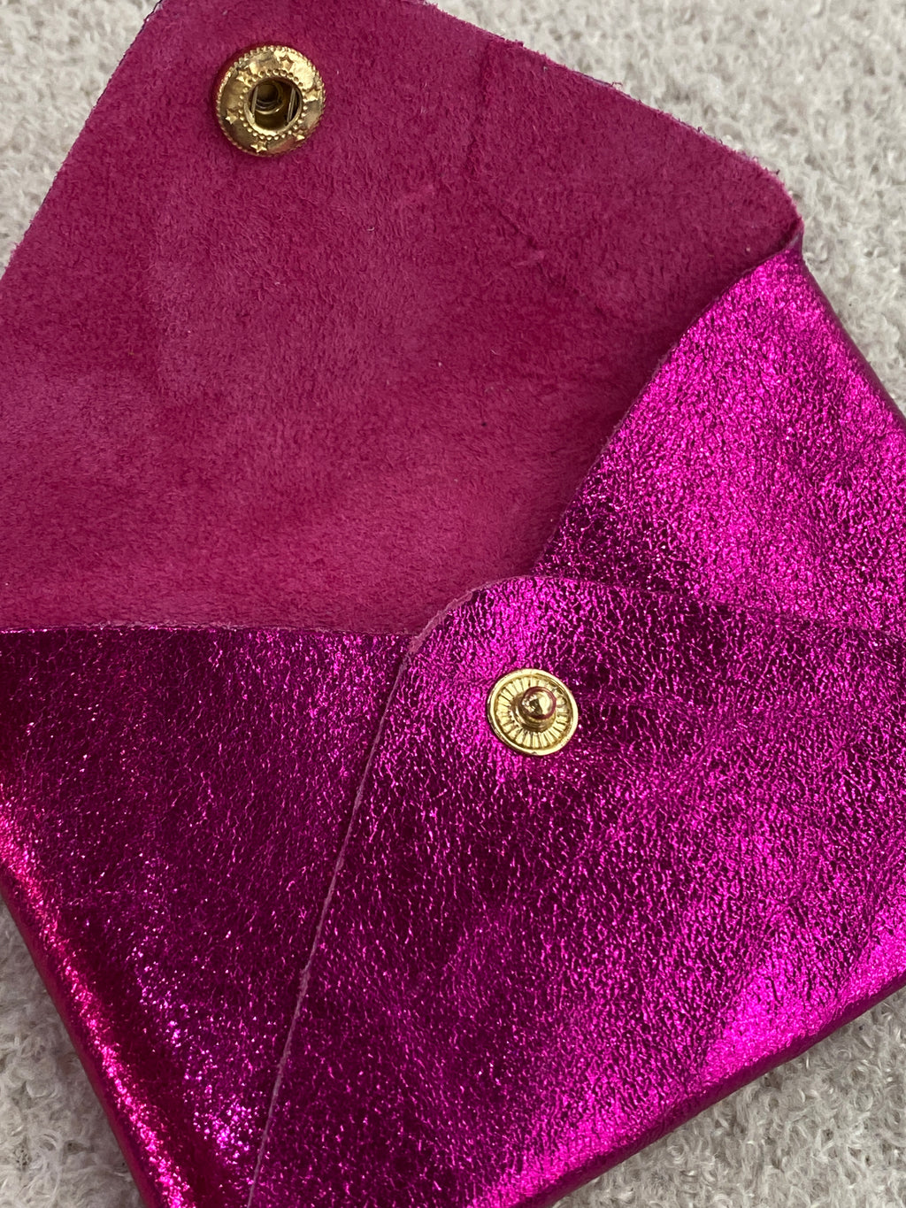 Porte-cartes en cuir de vachette rose et violet