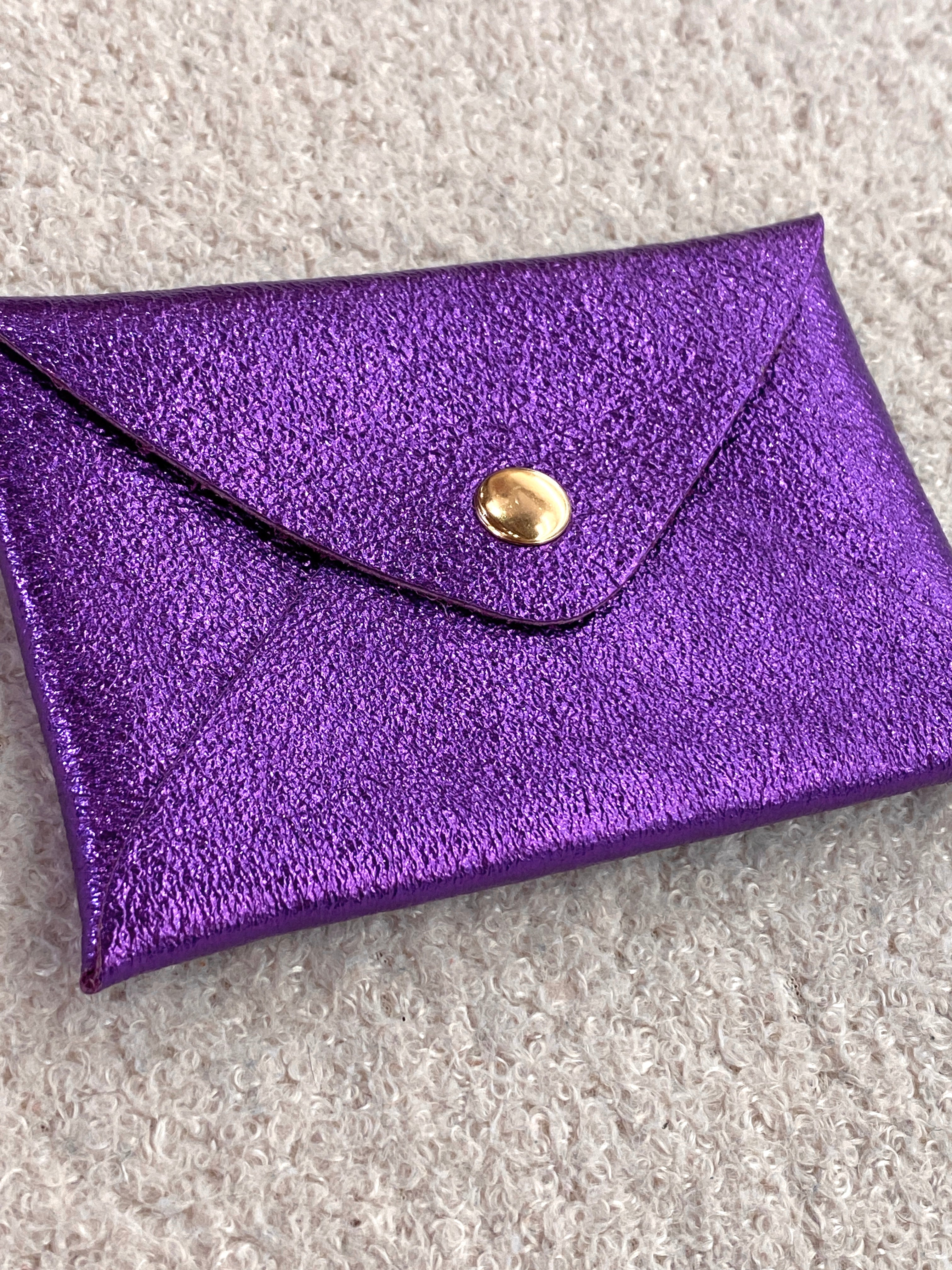 Porte-cartes en cuir de vachette rose et violet