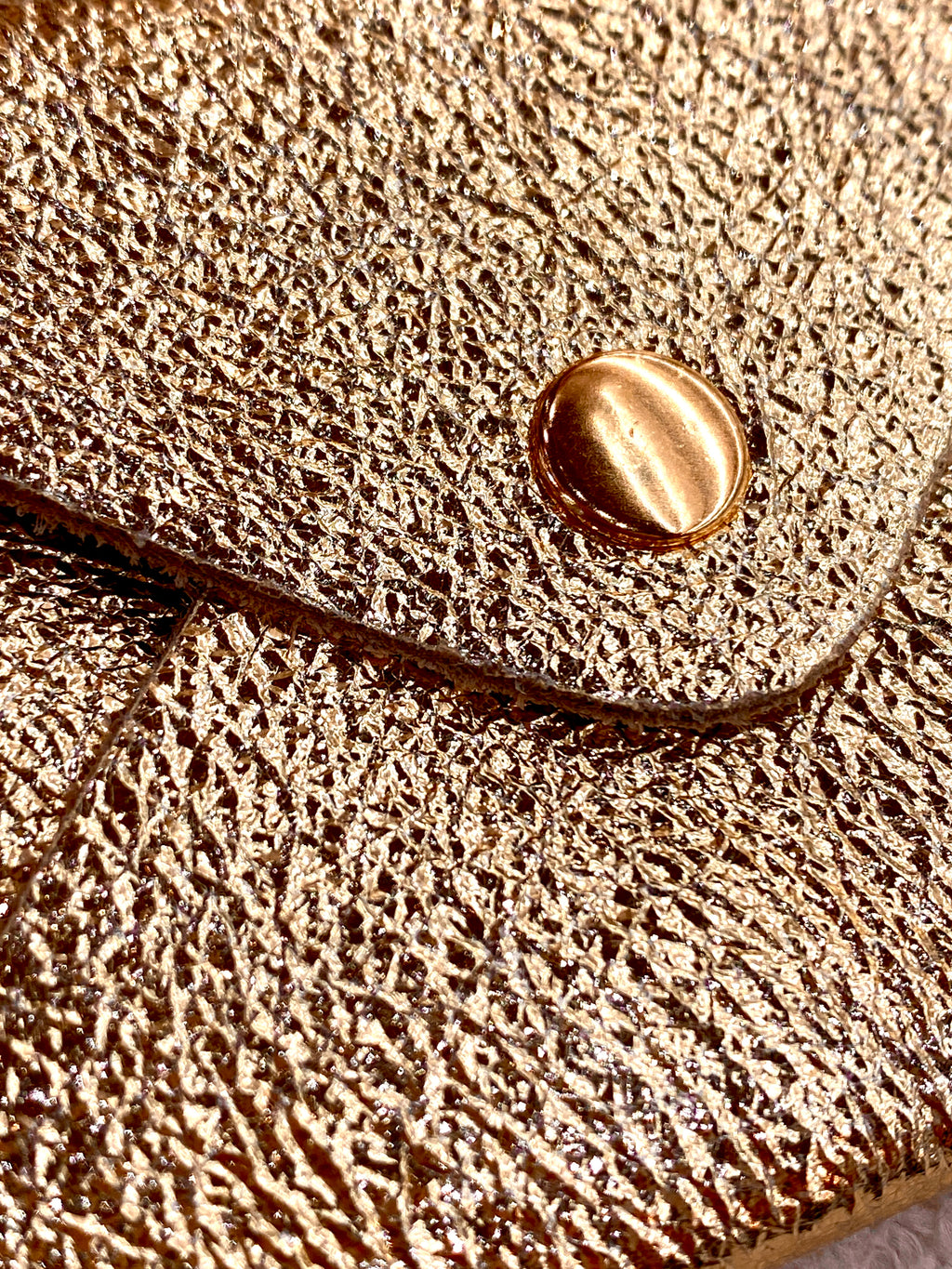 Porte-cartes en cuir de vachette doré