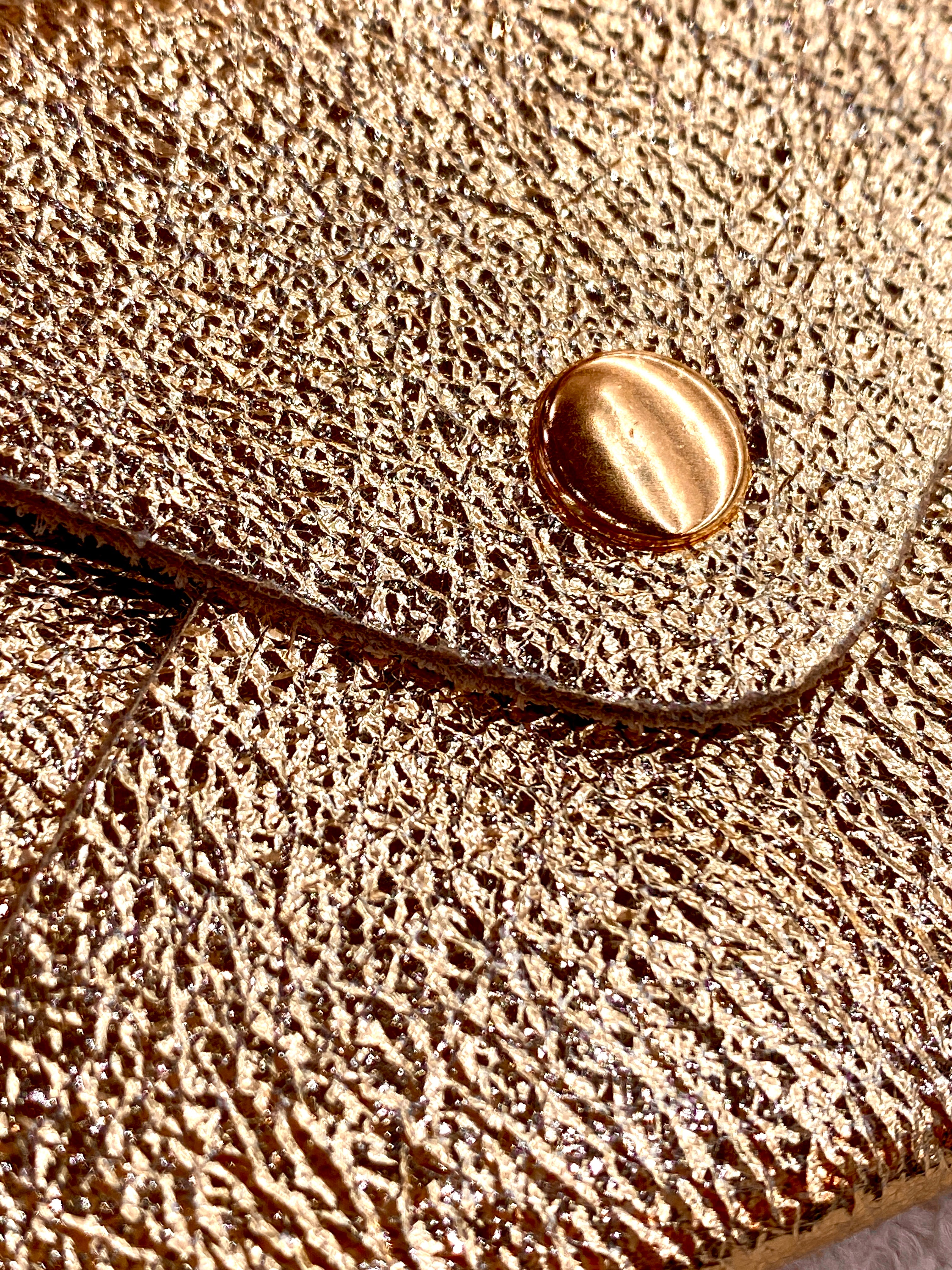 Porte-cartes en cuir de vachette doré
