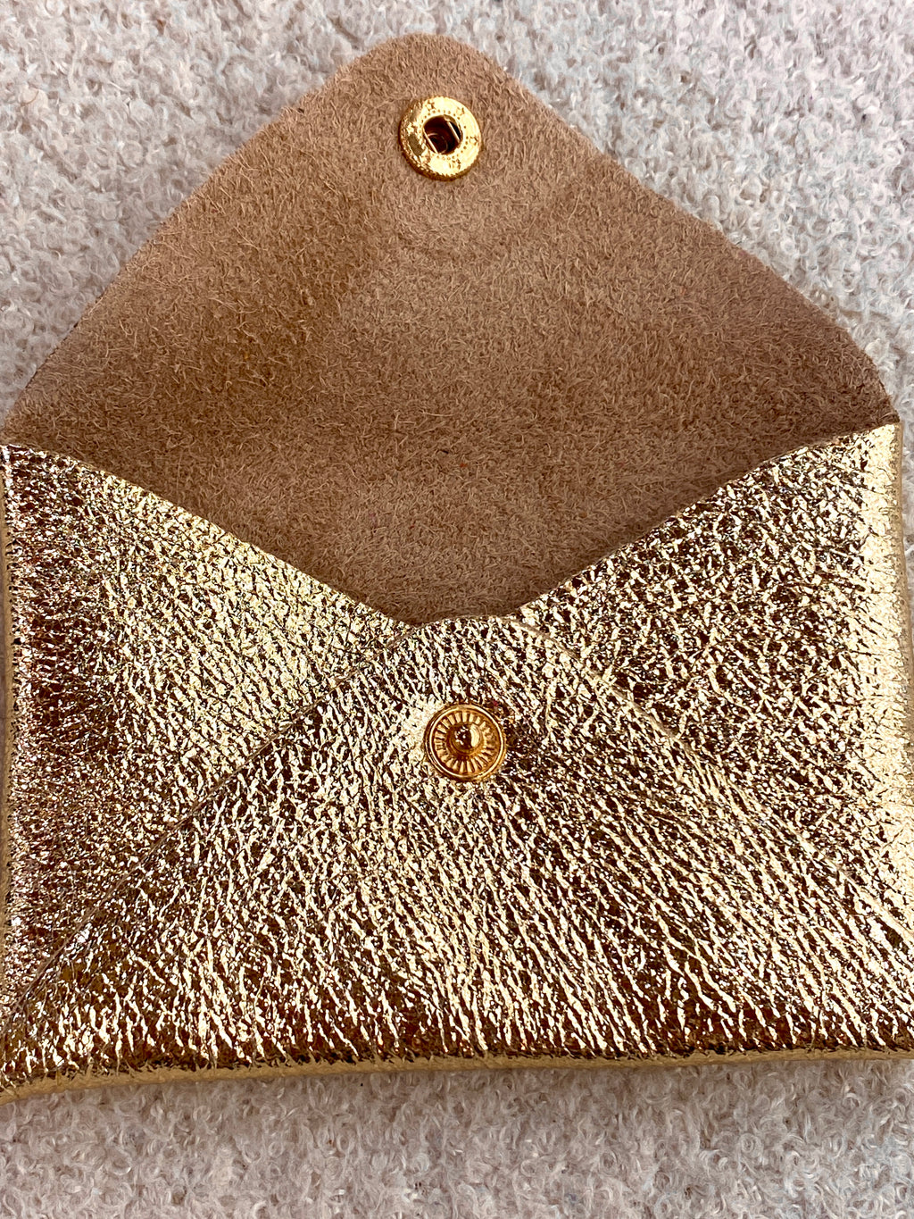 Porte-cartes en cuir de vachette doré