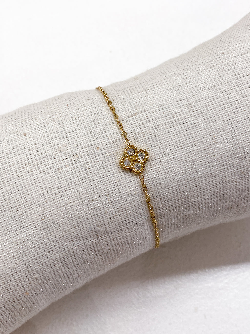 Bracelet fin en acier inoxydable à trèfle strassé