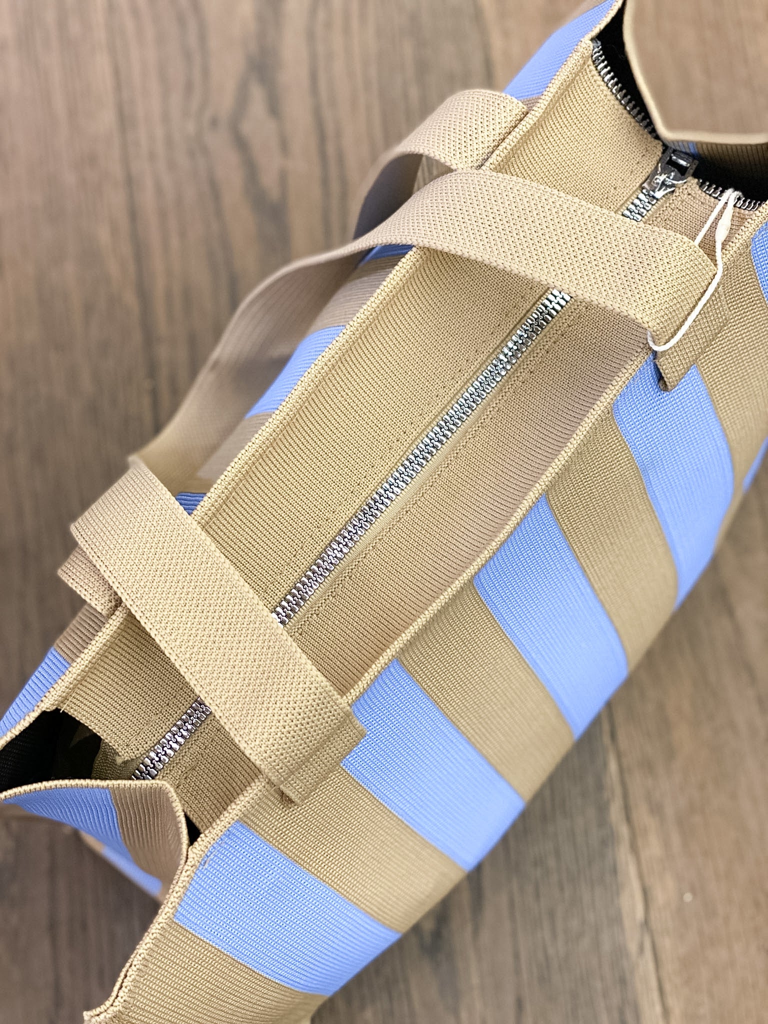 Sac cabas en tissu tressé rayé bicolore