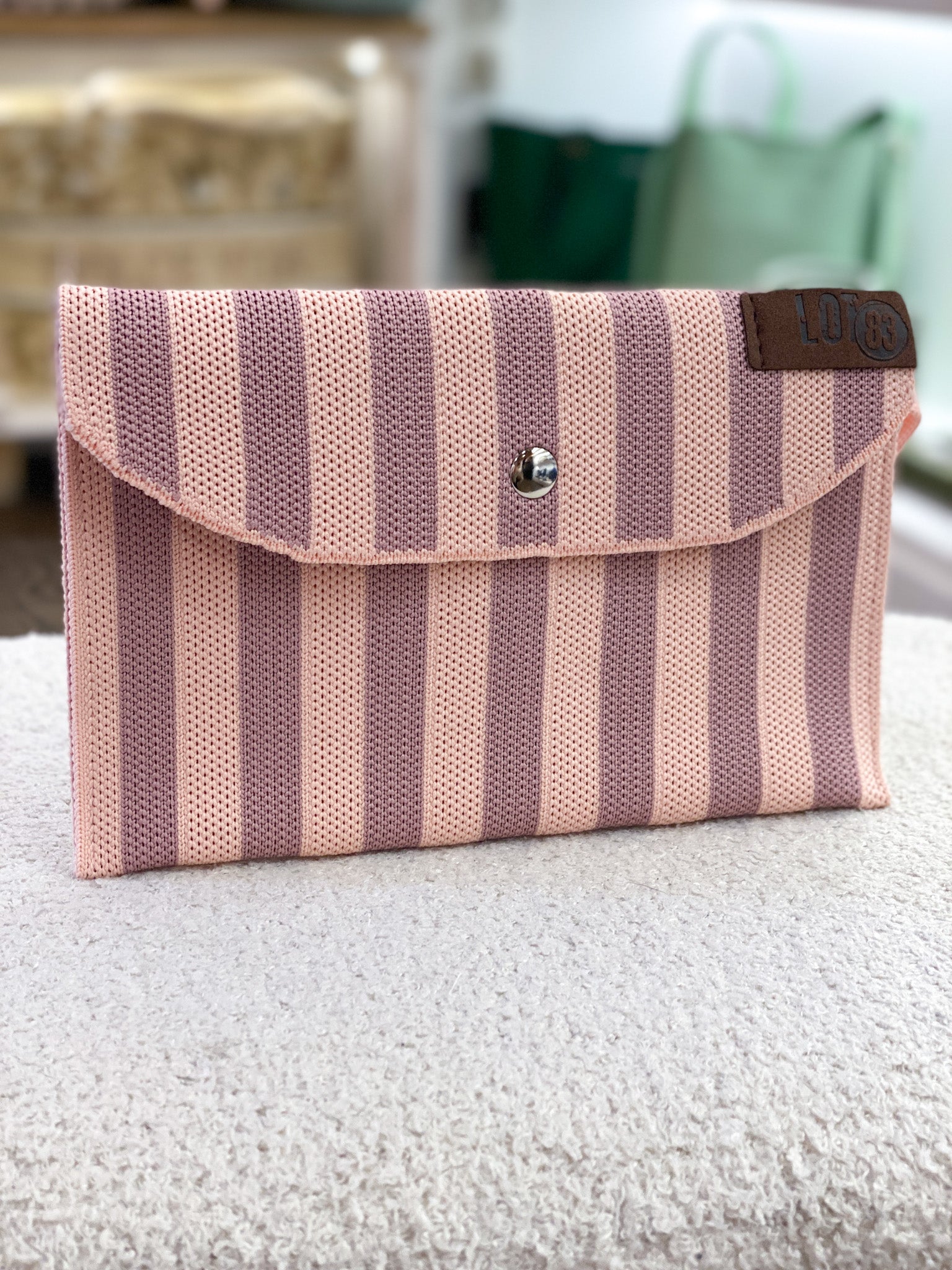 Portefeuille femme rectangulaire rayé en tissu tressé
