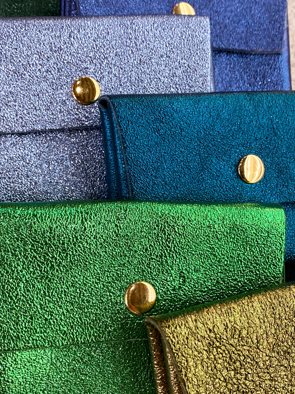 Porte-monnaie double cuir bleu-vert irisé