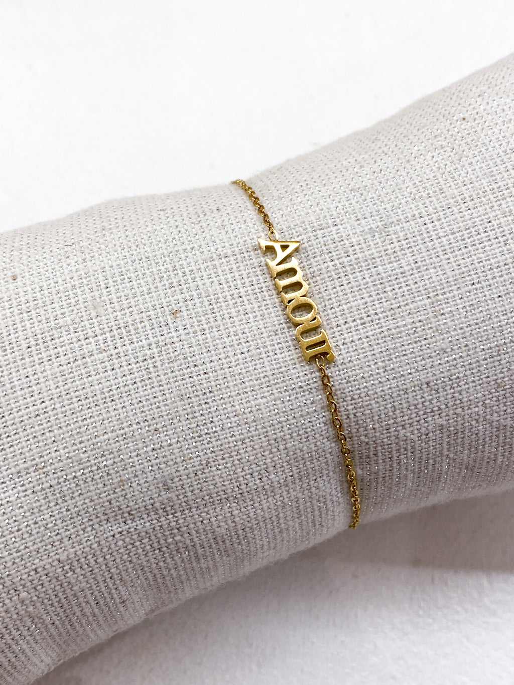 Bracelet fin Amour en acier inoxydable doré