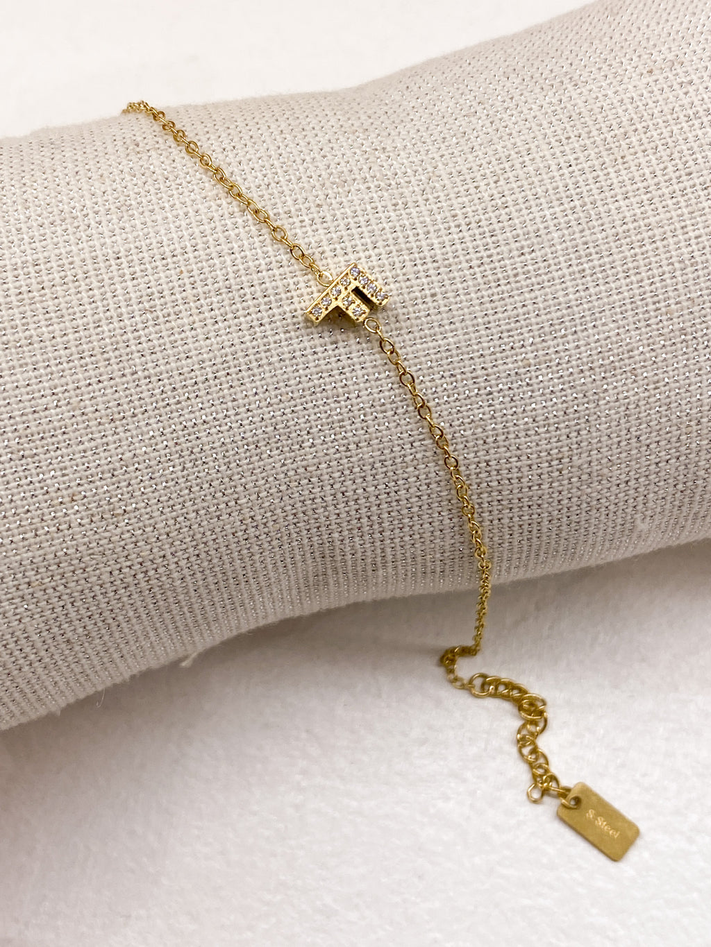 Bracelet A-Z lettre initiale acier inoxydable doré strass
