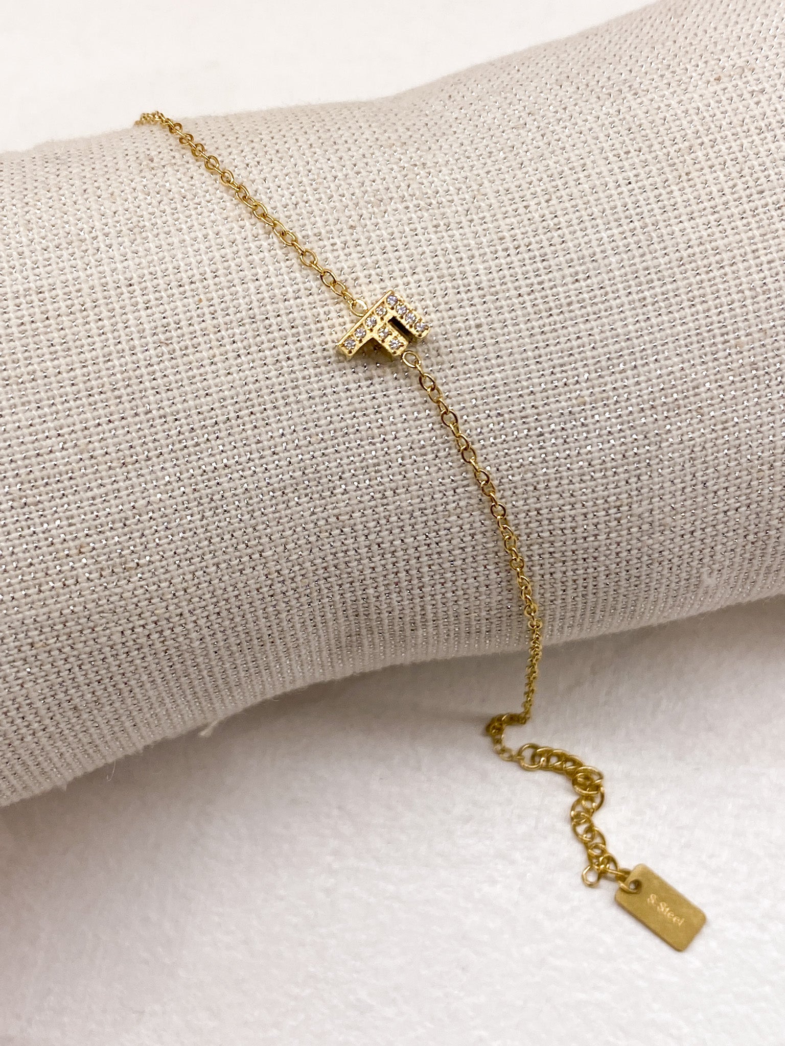 Bracelet A-Z lettre initiale acier inoxydable doré strass