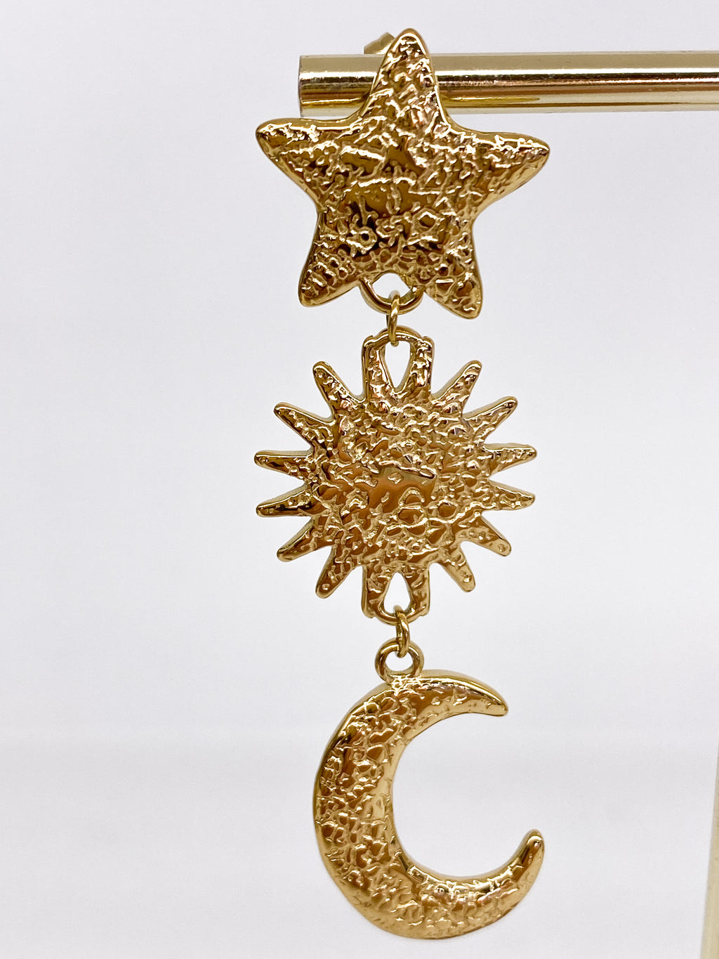 Boucles d’oreilles longues étoile soleil lune martelées