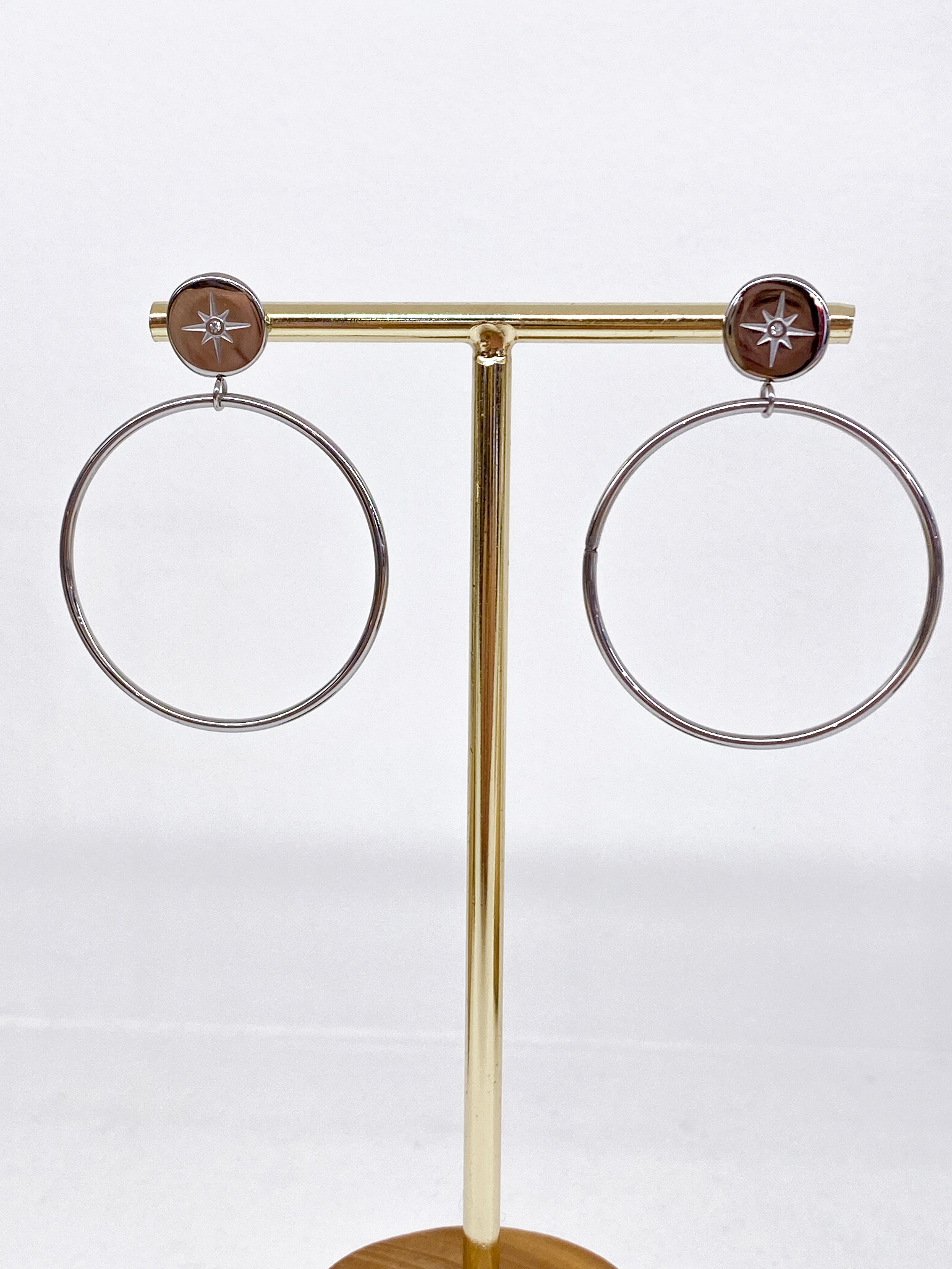 Boucles d’oreilles rondes avec étoile polaire strass