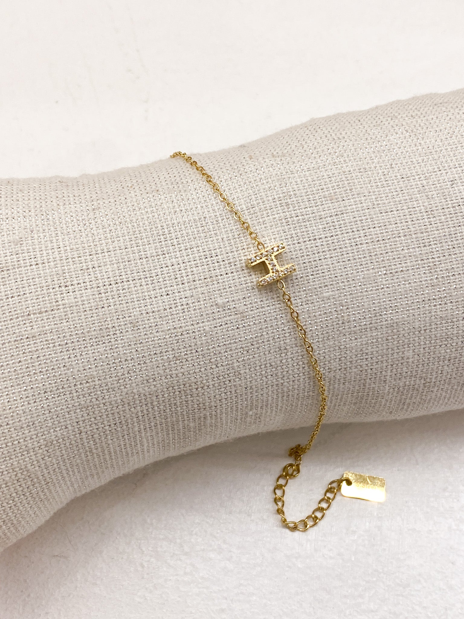 Bracelet A-Z lettre initiale acier inoxydable doré strass