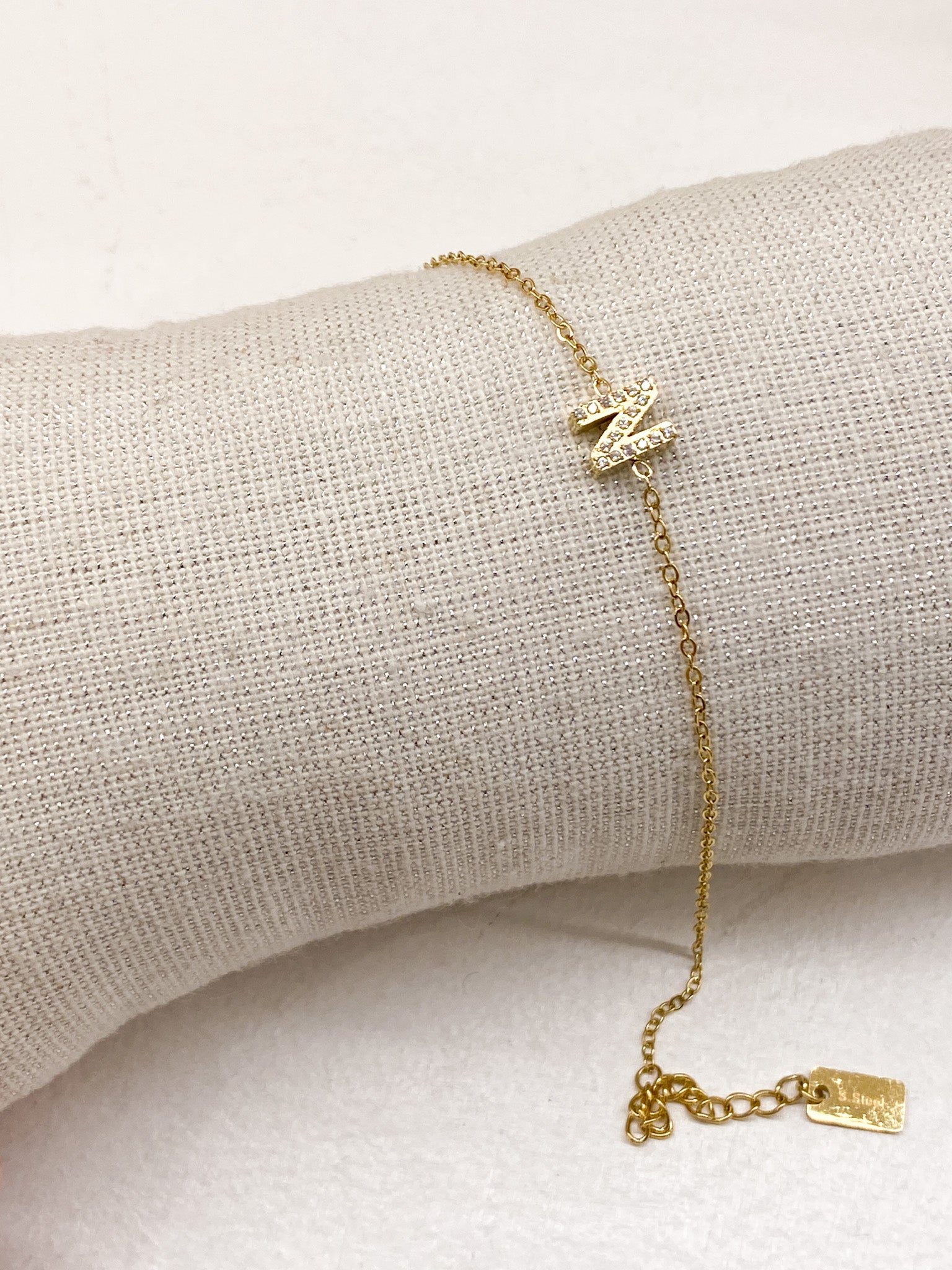 Bracelet A-Z lettre initiale acier inoxydable doré strass