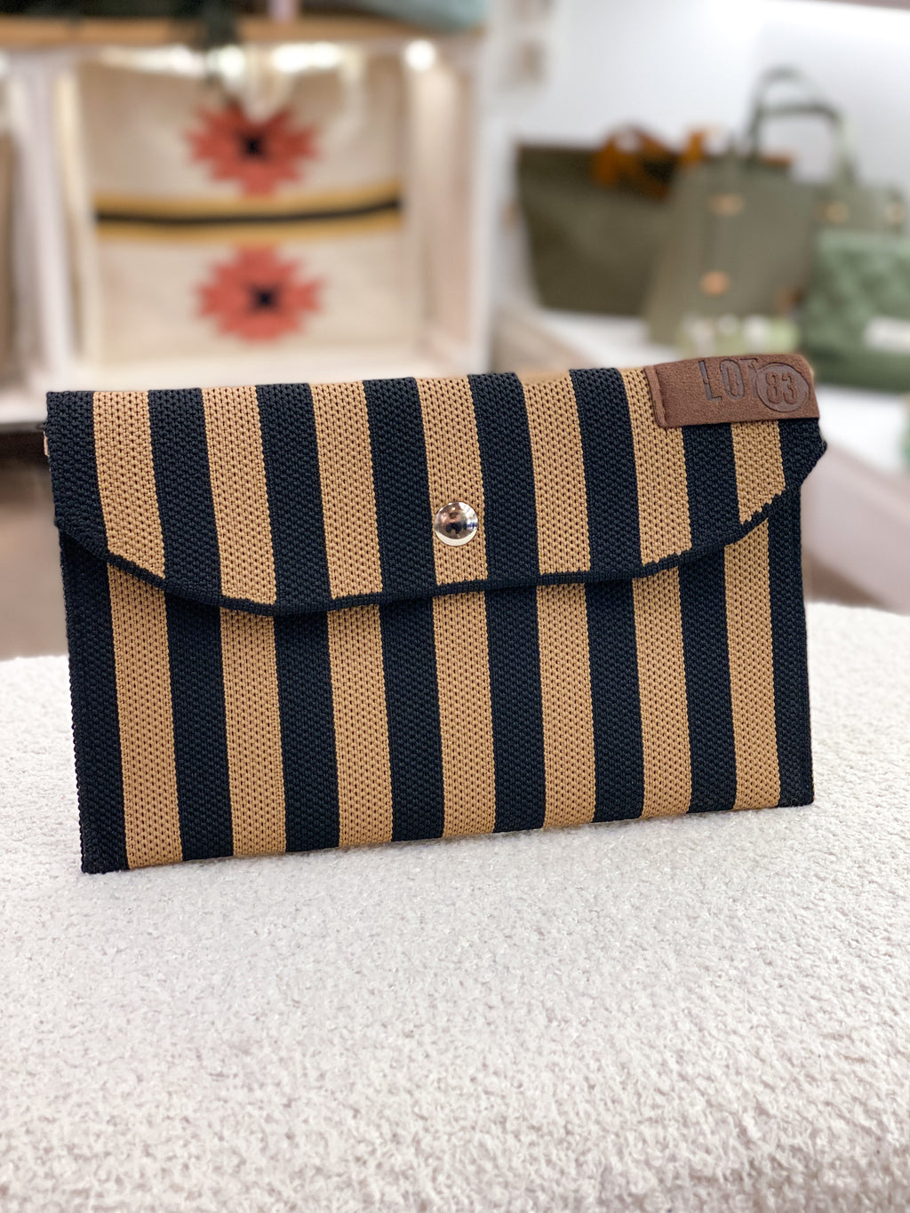 Portefeuille femme rectangulaire rayé en tissu tressé