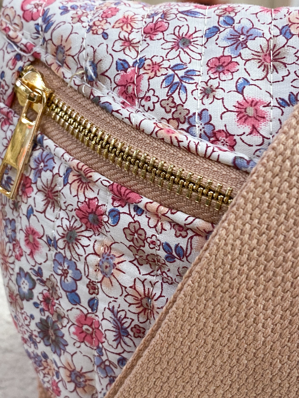 Sac banane en coton côtelé imprimé à motifs floraux