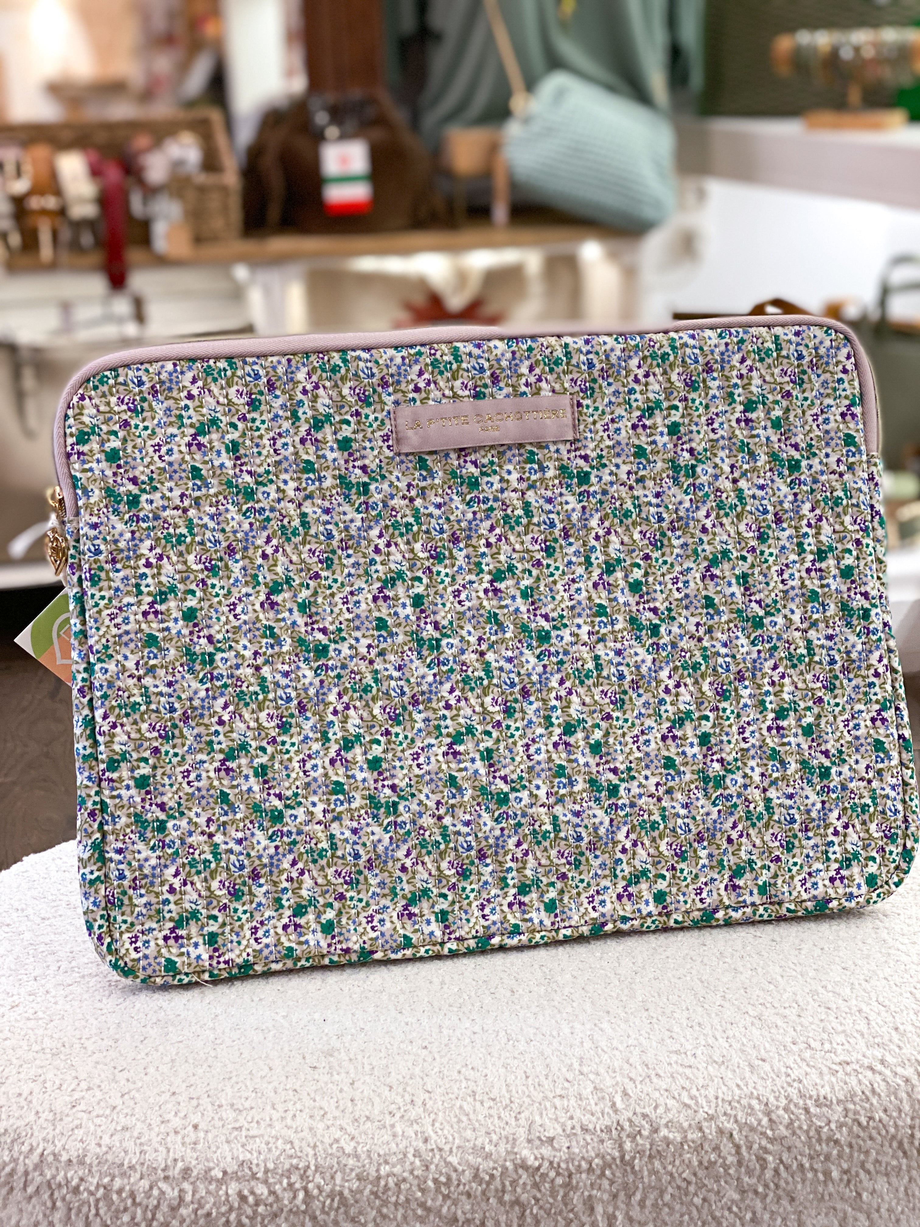 Pochette ordinateur fleurie La P’tite Cachottière