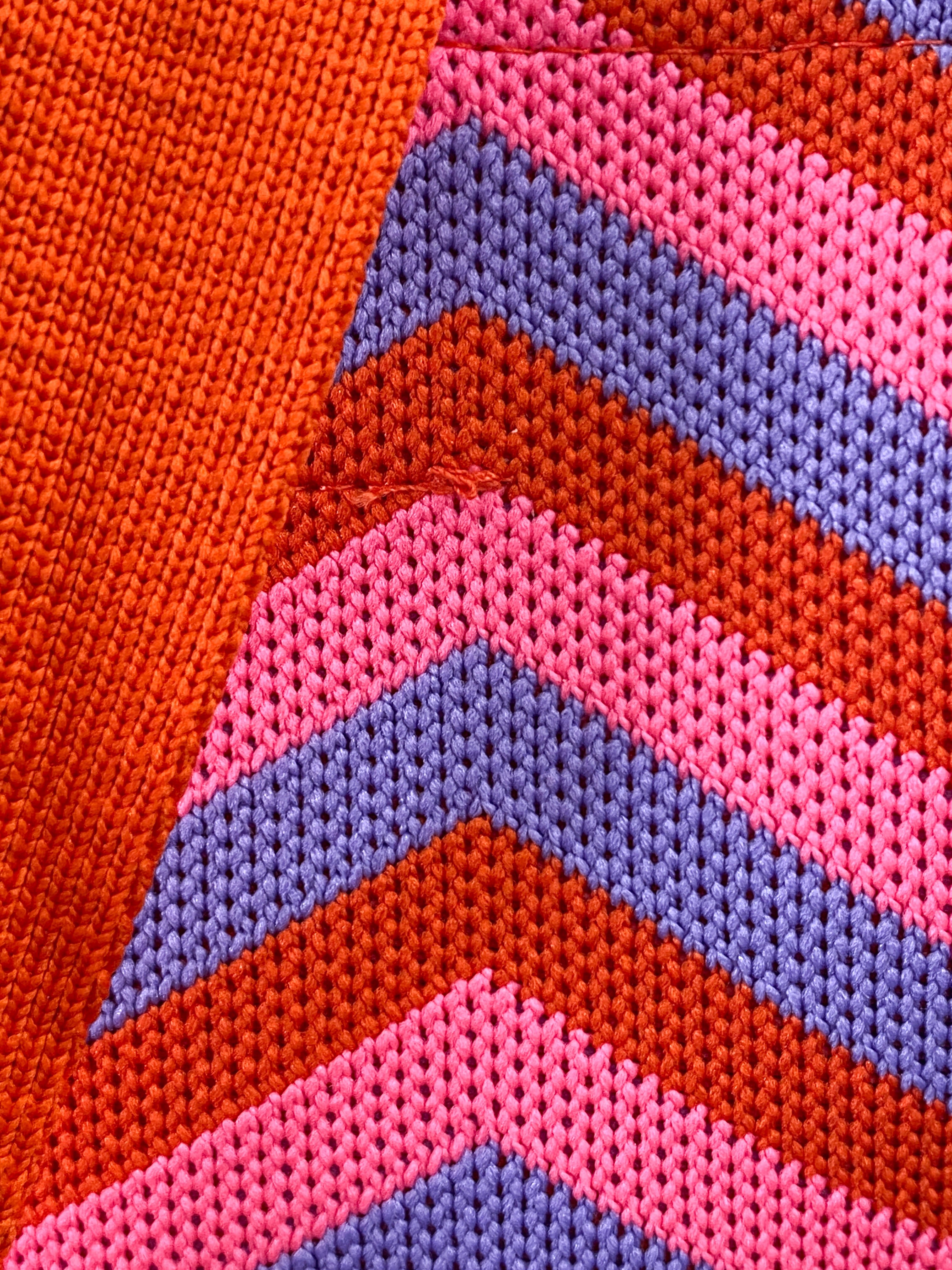 Sac cabas tressé motif zigzag multicolore