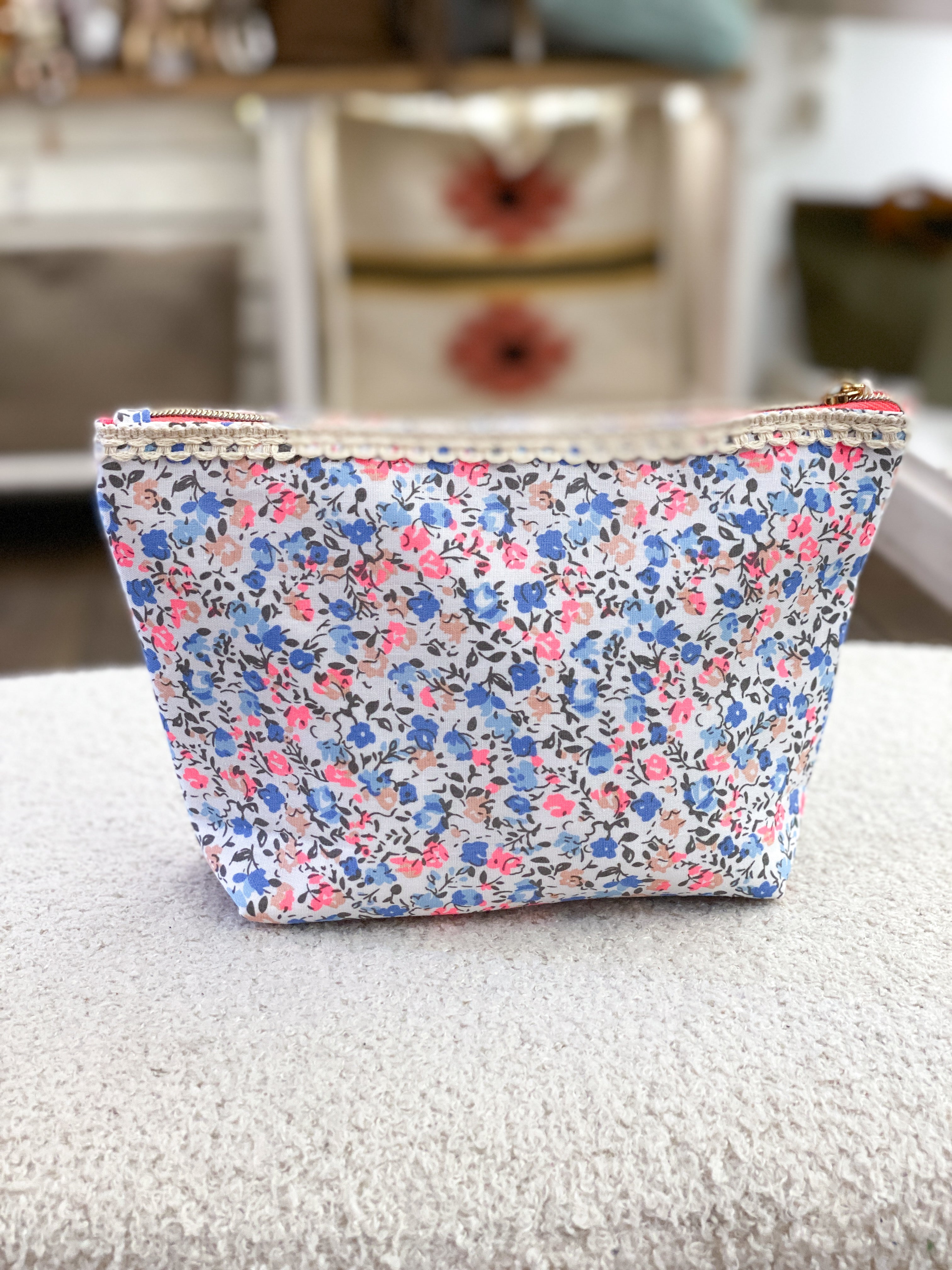 Pochette en coton zippée fleurie avec dentelle