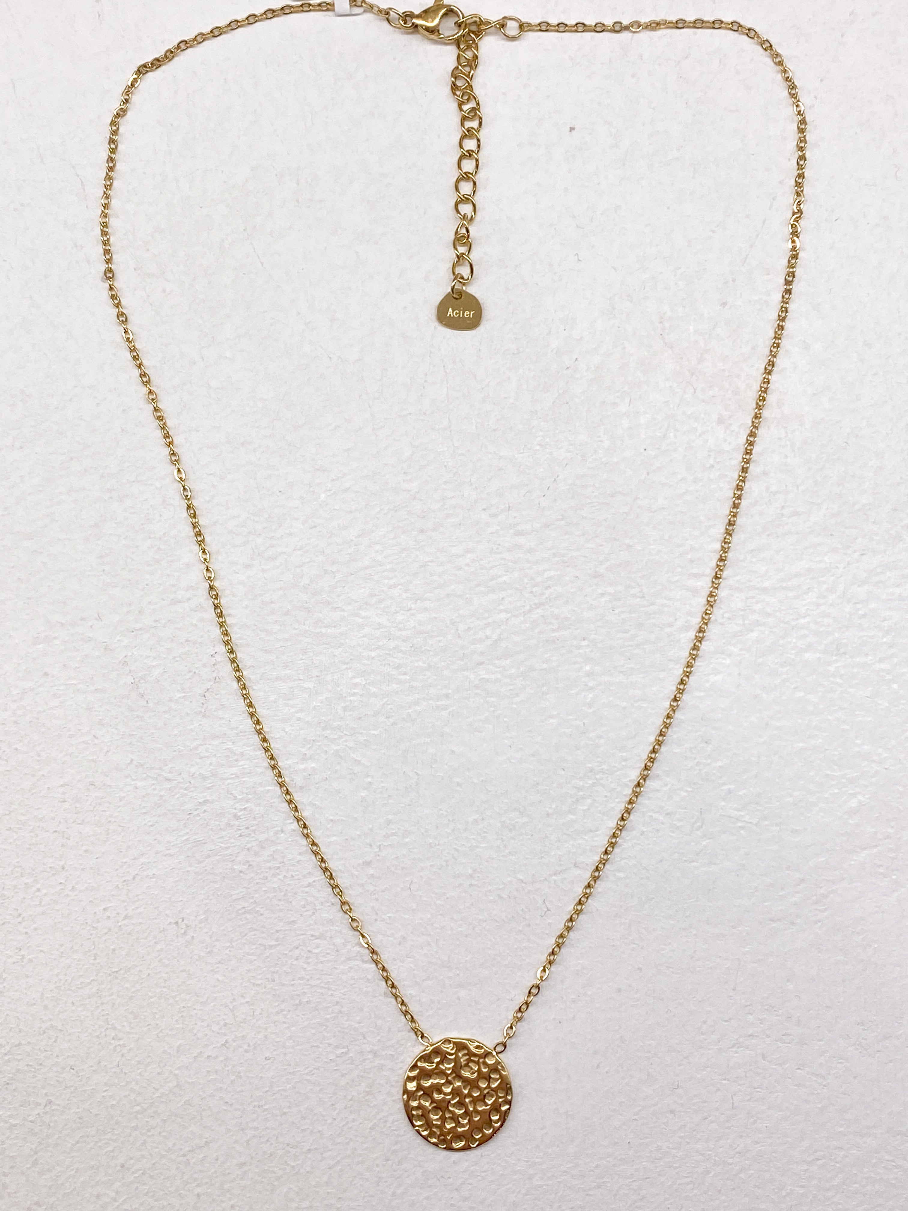 Collier rond martelé en acier inoxydable